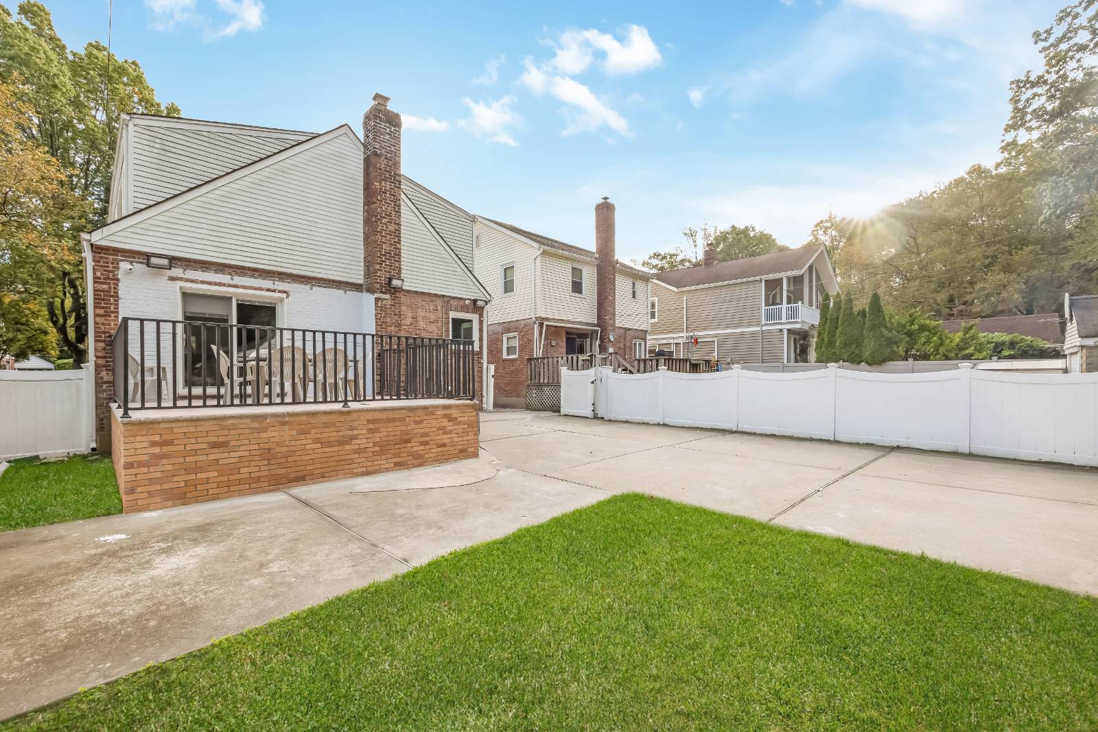 #16 photo, 206-15 Richland ave, Hollis Hills , NY 11364