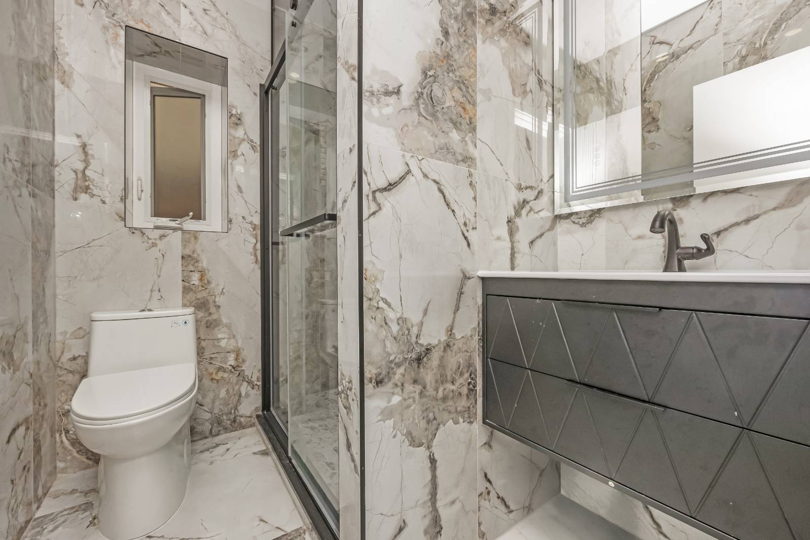 #29 photo, 206-15 Richland ave, Hollis Hills , NY 11364