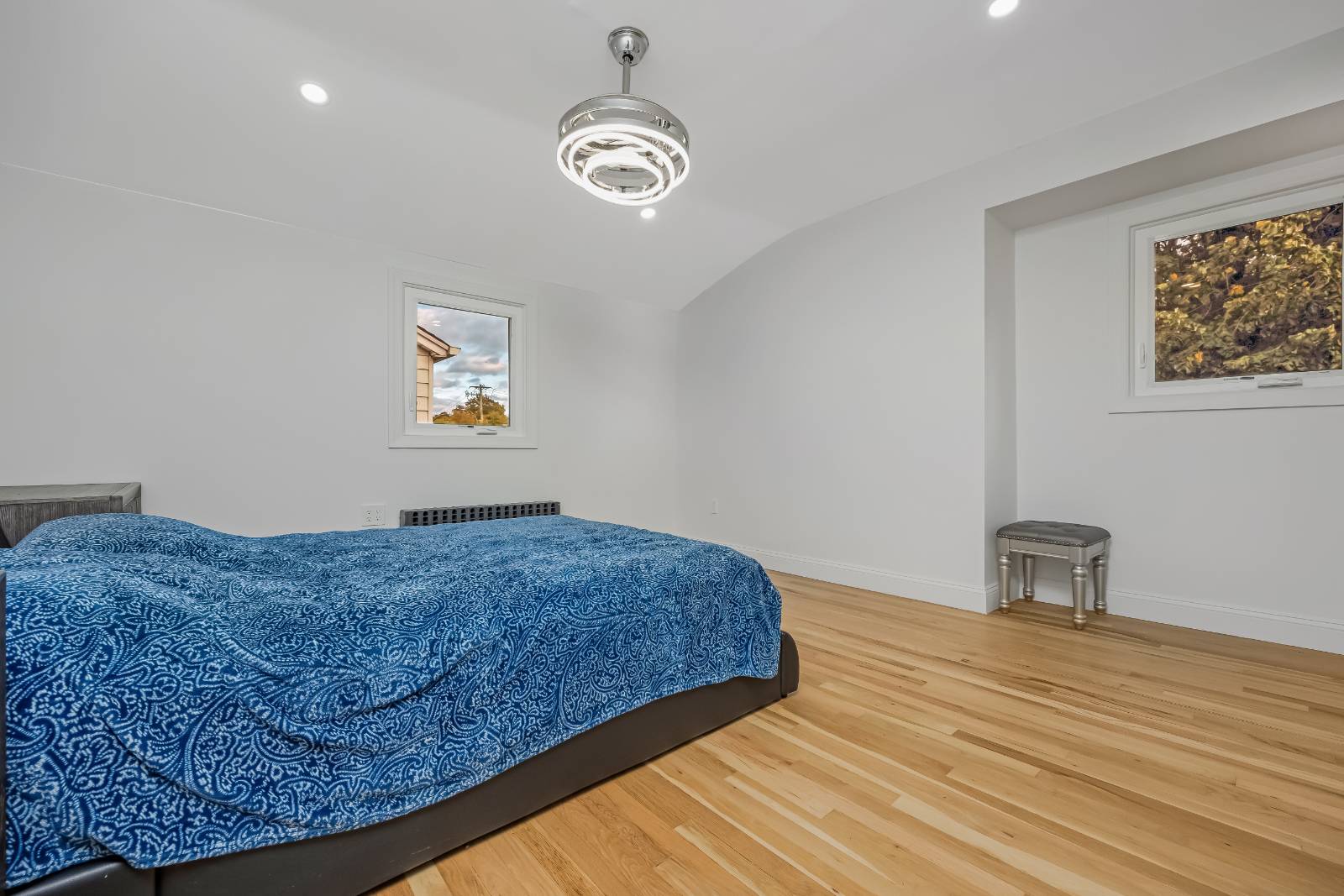 #30 photo, 206-15 Richland ave, Hollis Hills , NY 11364