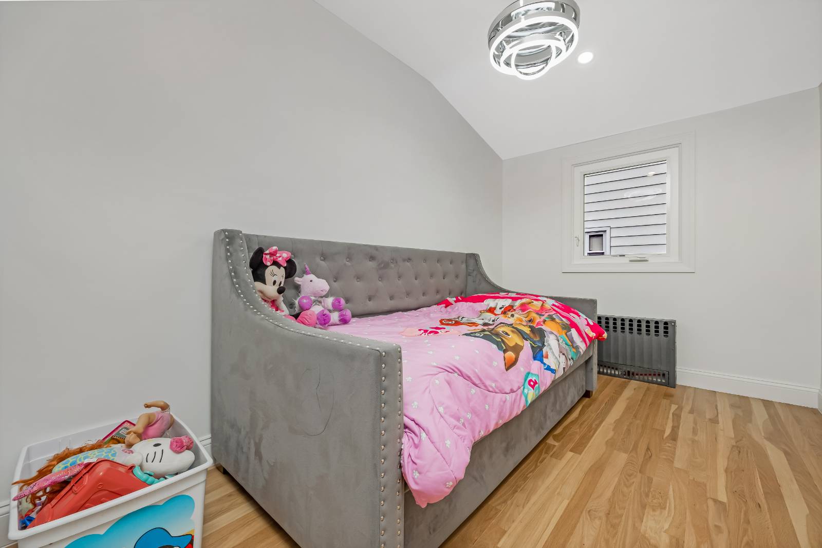 #31 photo, 206-15 Richland ave, Hollis Hills , NY 11364