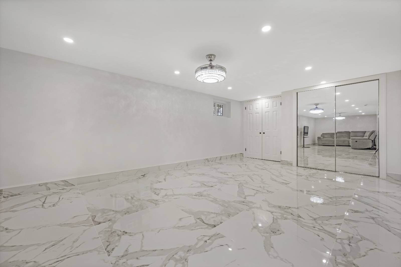 #36 photo, 206-15 Richland ave, Hollis Hills , NY 11364