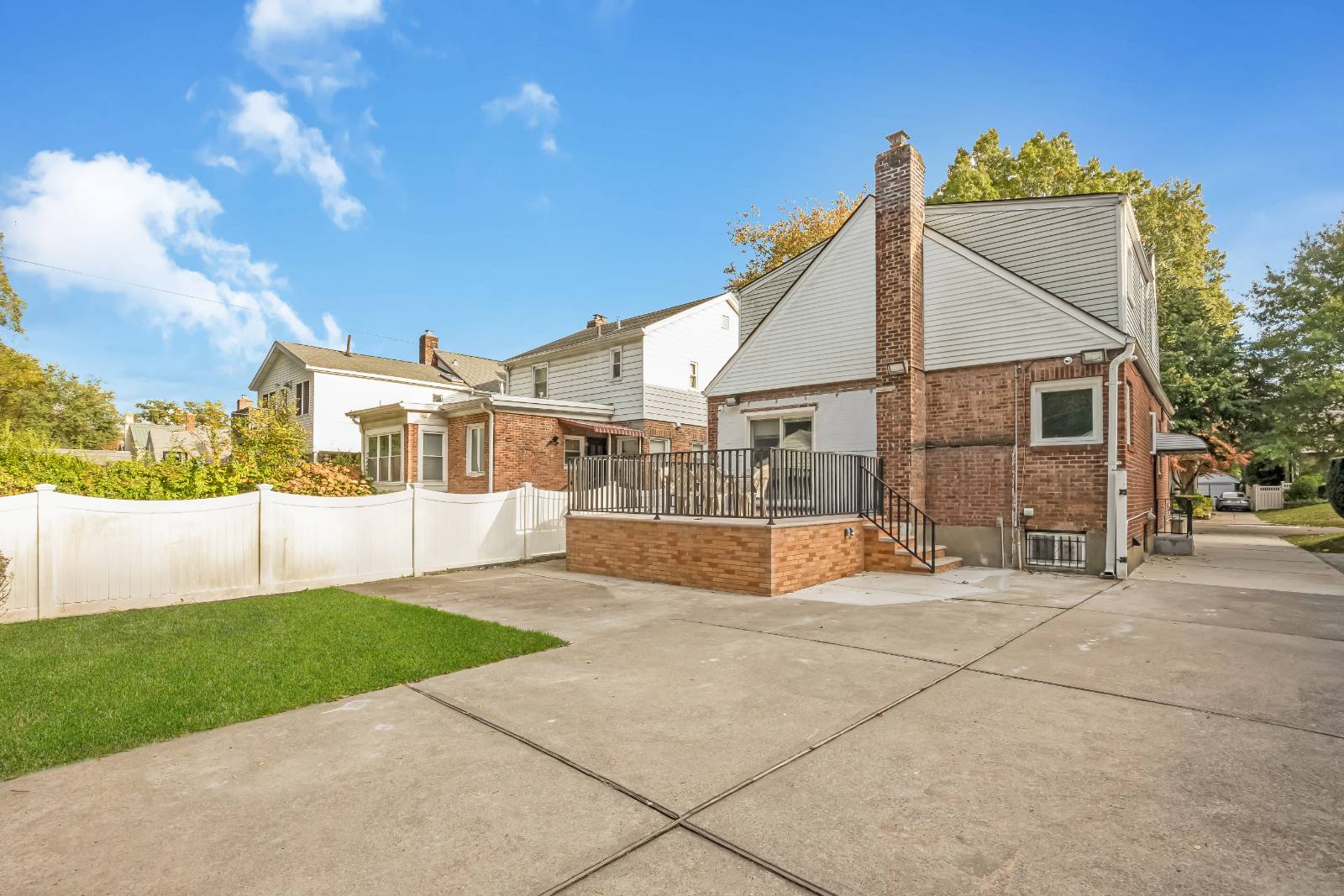 #7 photo, 206-15 Richland ave, Hollis Hills , NY 11364