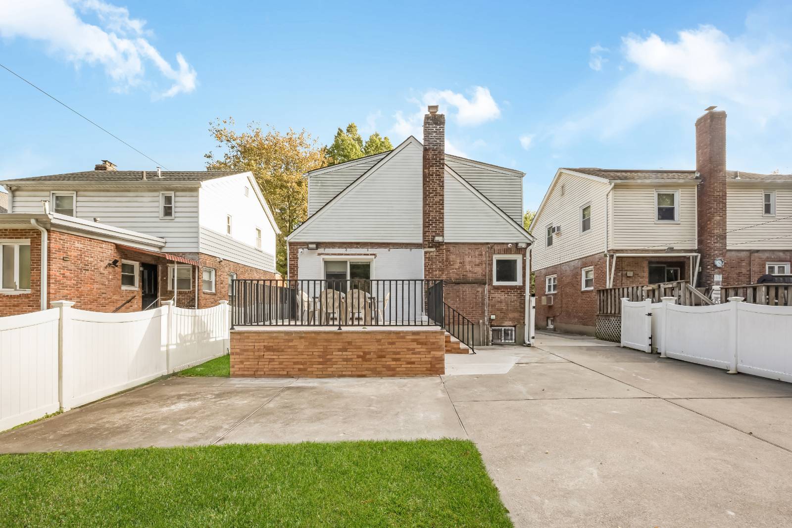 #8 photo, 206-15 Richland ave, Hollis Hills , NY 11364