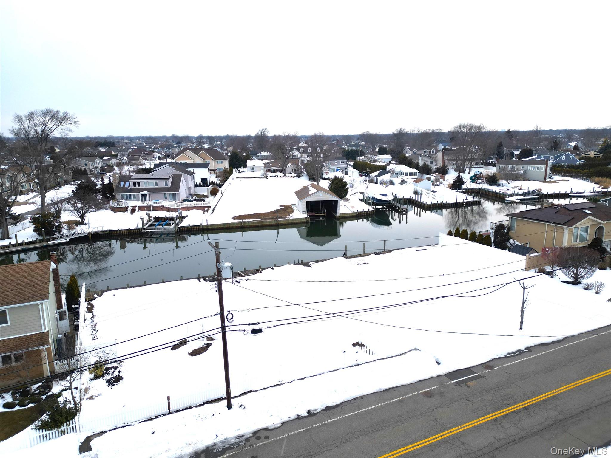 #2 photo, 62 Alhambra Road, Massapequa , NY 11758