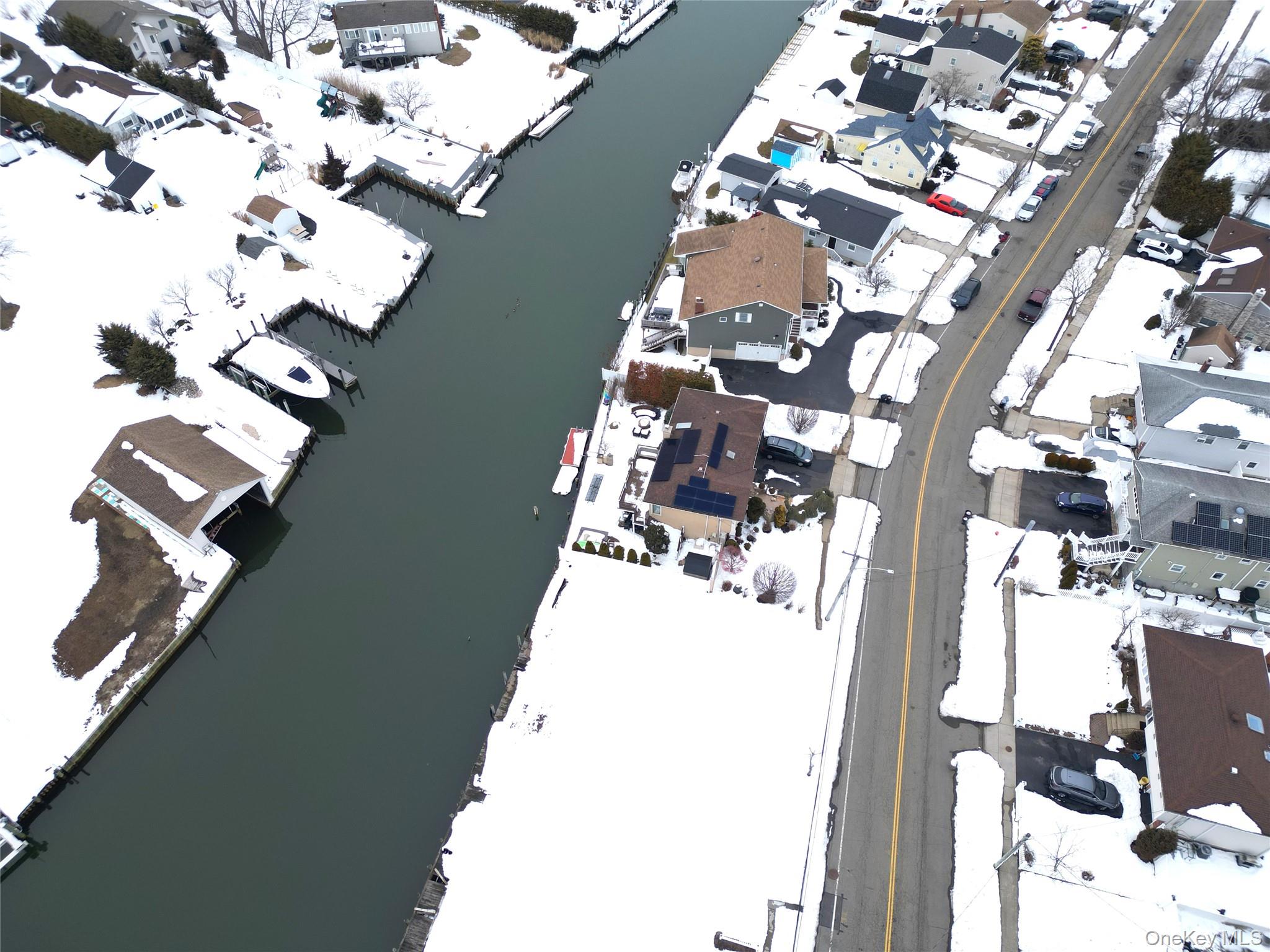 #5 photo, 62 Alhambra Road, Massapequa , NY 11758