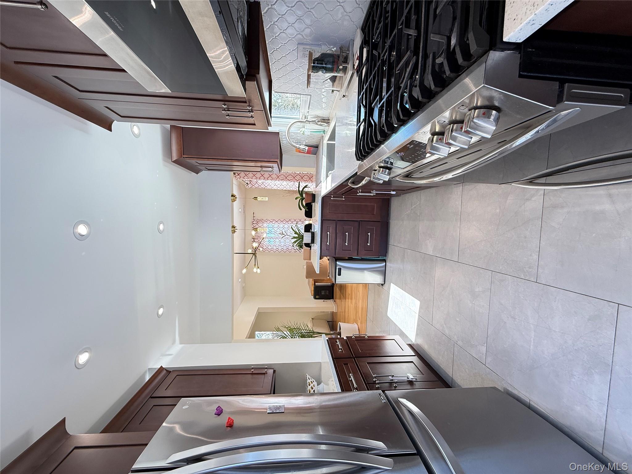 #11 photo, 16 Sportsmans Avenue, Freeport , NY 11520