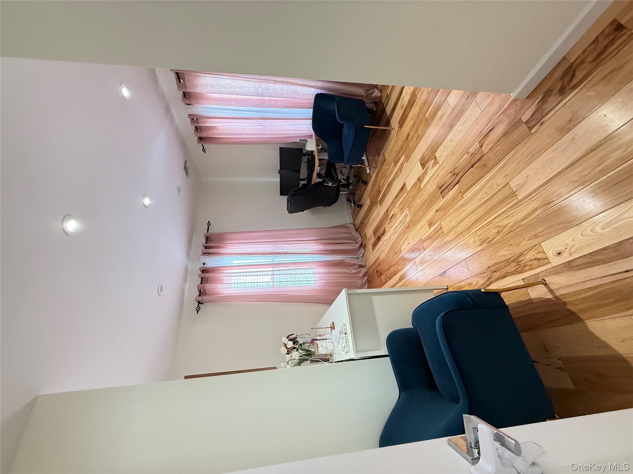 #14 photo, 16 Sportsmans Avenue, Freeport , NY 11520