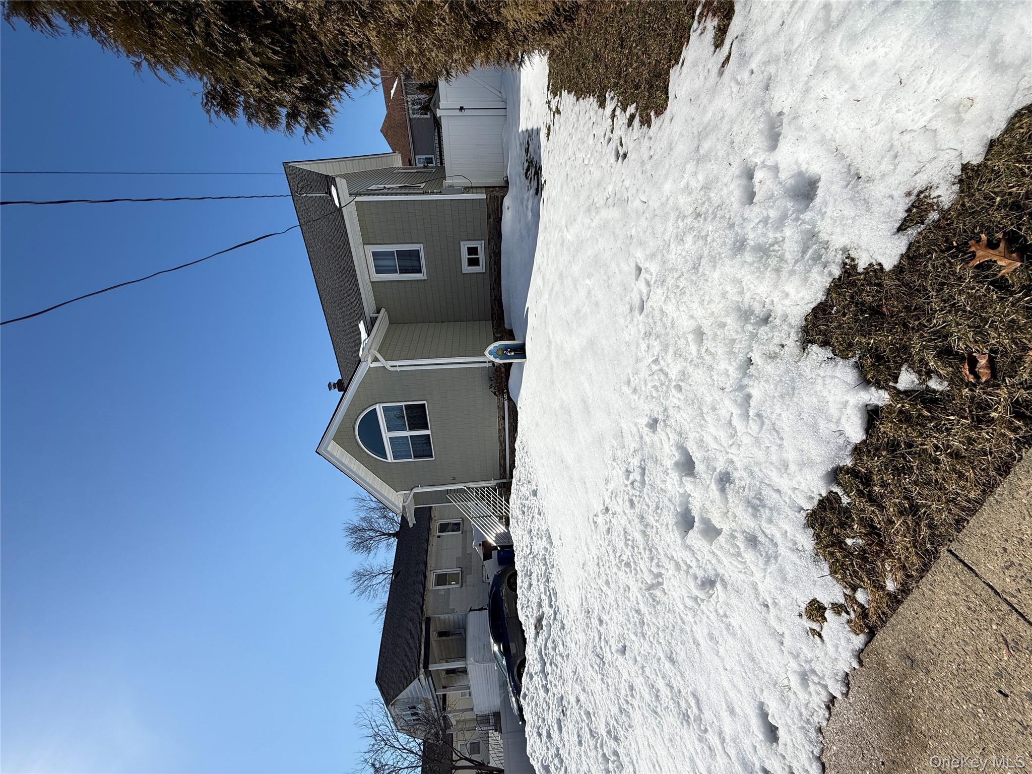 #2 photo, 16 Sportsmans Avenue, Freeport , NY 11520