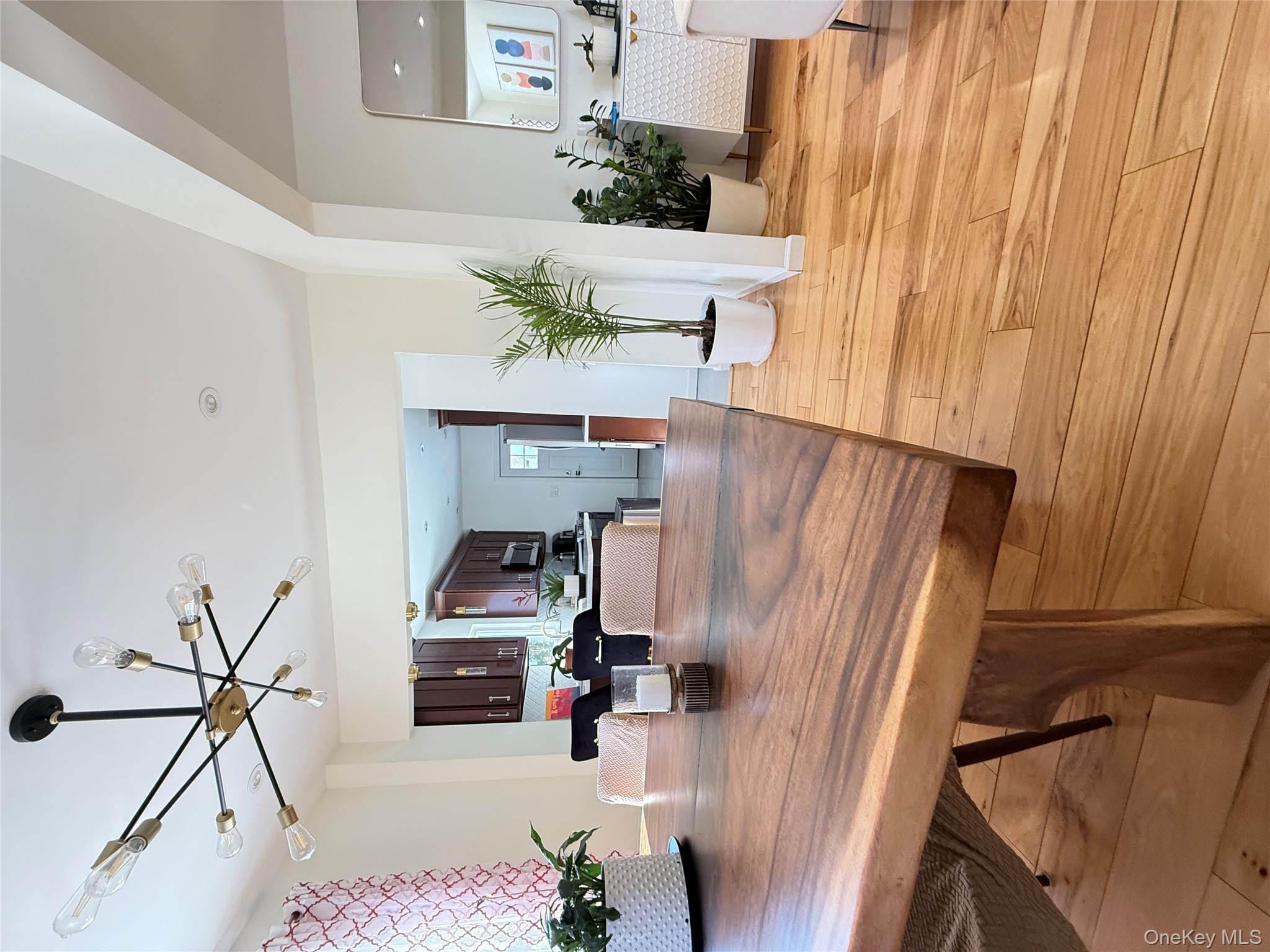 #7 photo, 16 Sportsmans Avenue, Freeport , NY 11520