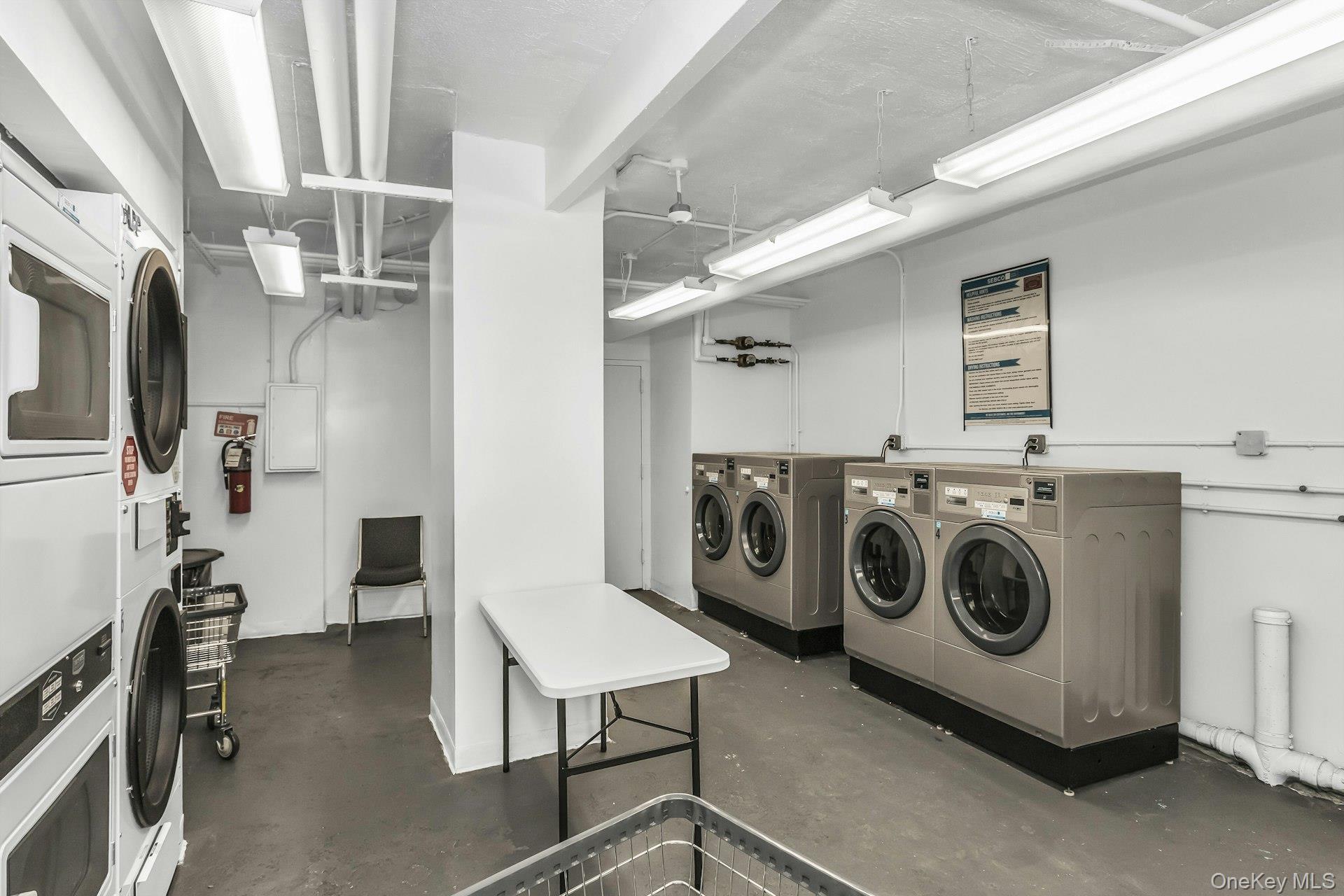 #19 photo, 24-75 38th Street, কুইন্‌স Astoria , NY 11103