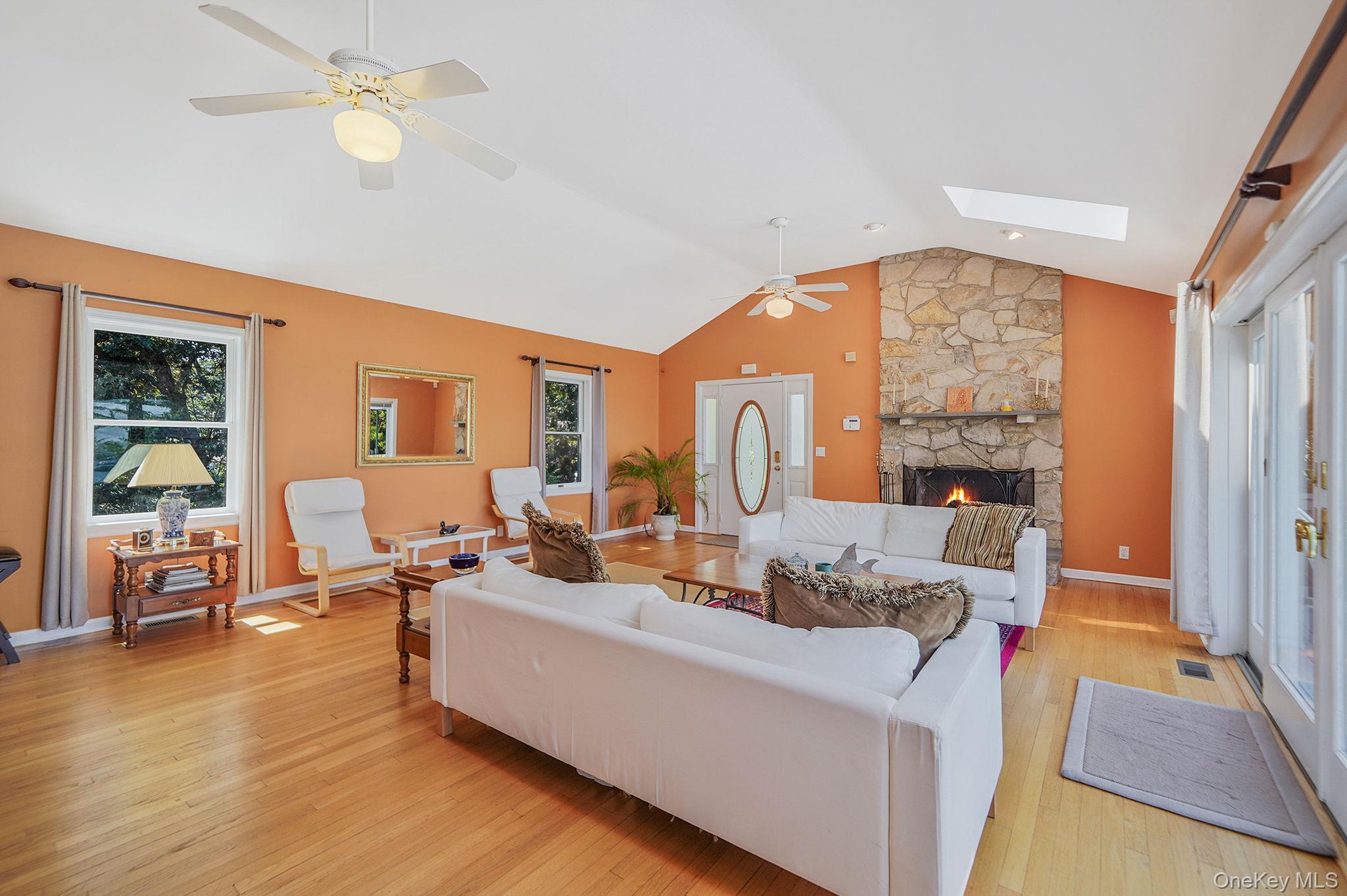 #6 photo, 321 Sound Beach Boulevard, Sound Beach , NY 11789