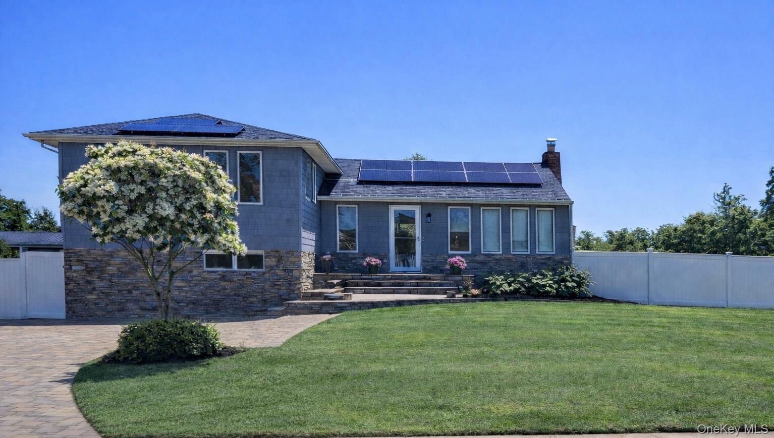 #1 photo, 3938 Arthur Avenue, Seaford , NY 11783