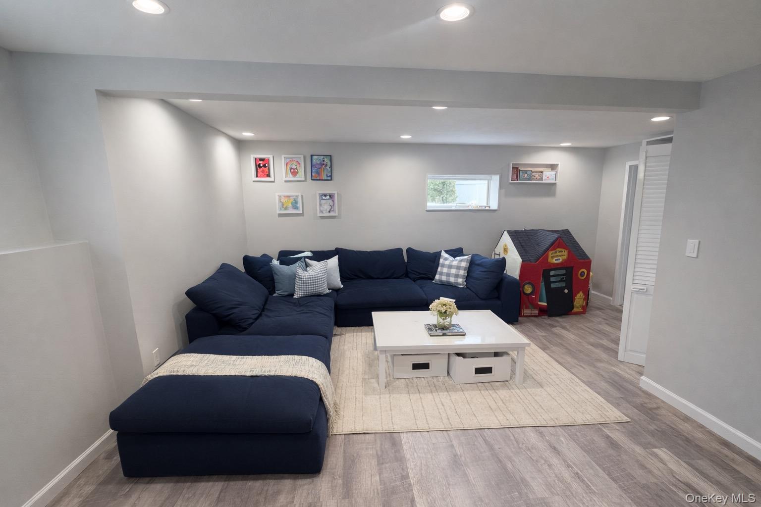 #14 photo, 3938 Arthur Avenue, Seaford , NY 11783