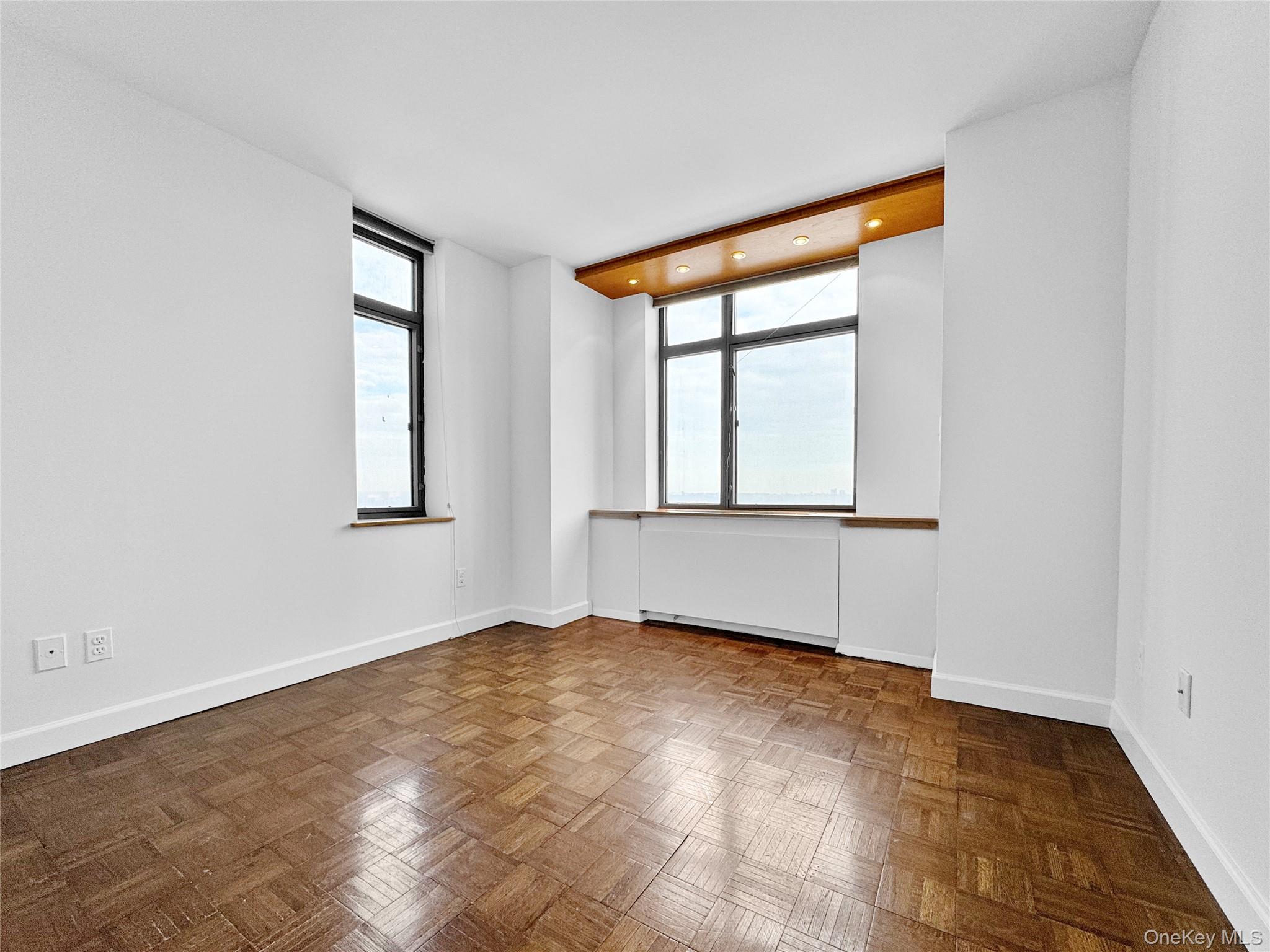 #11 photo, 11201 Queens Boulevard, Forest Hills , NY 11375