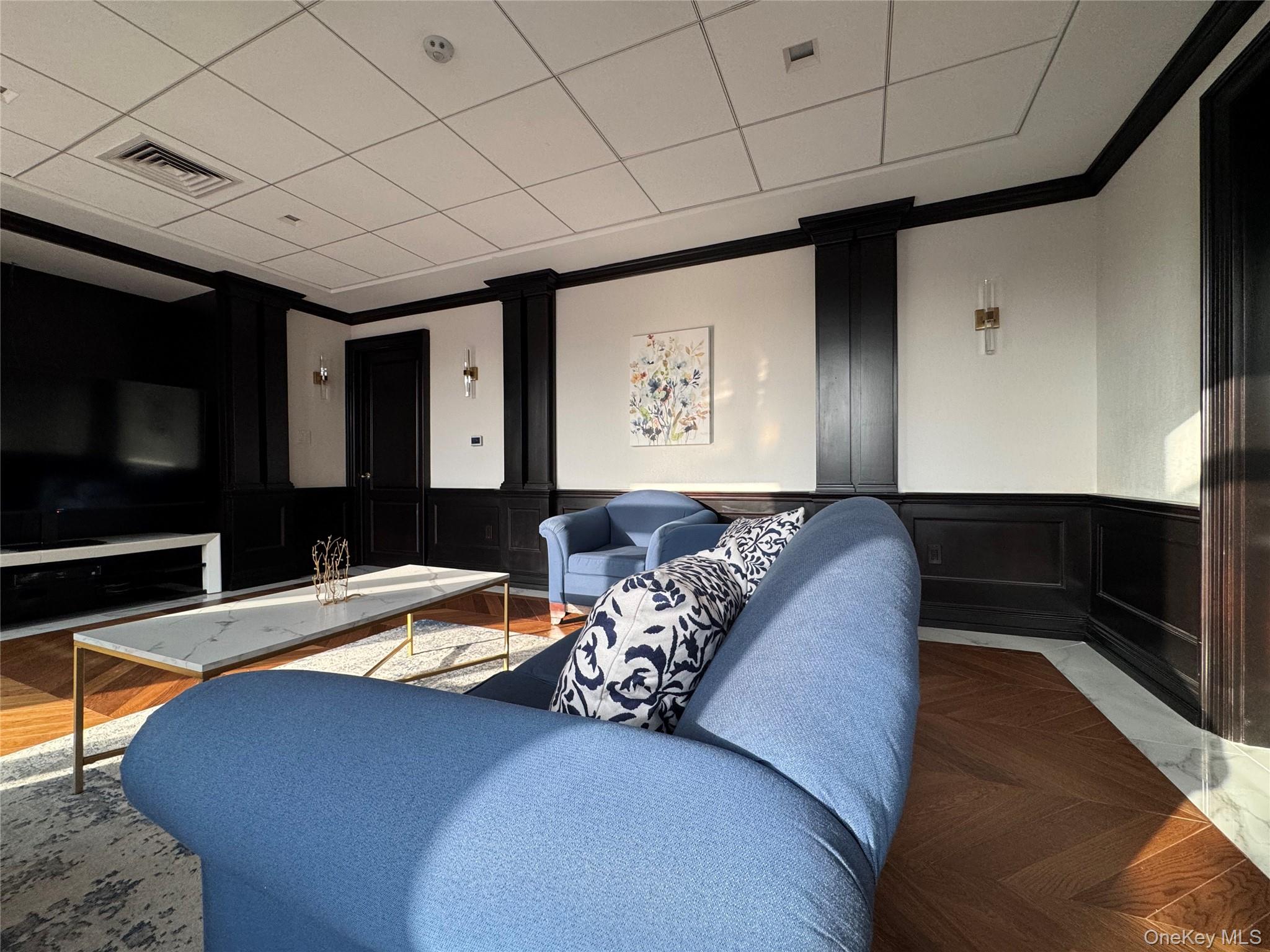 #18 photo, 11201 Queens Boulevard, Forest Hills , NY 11375