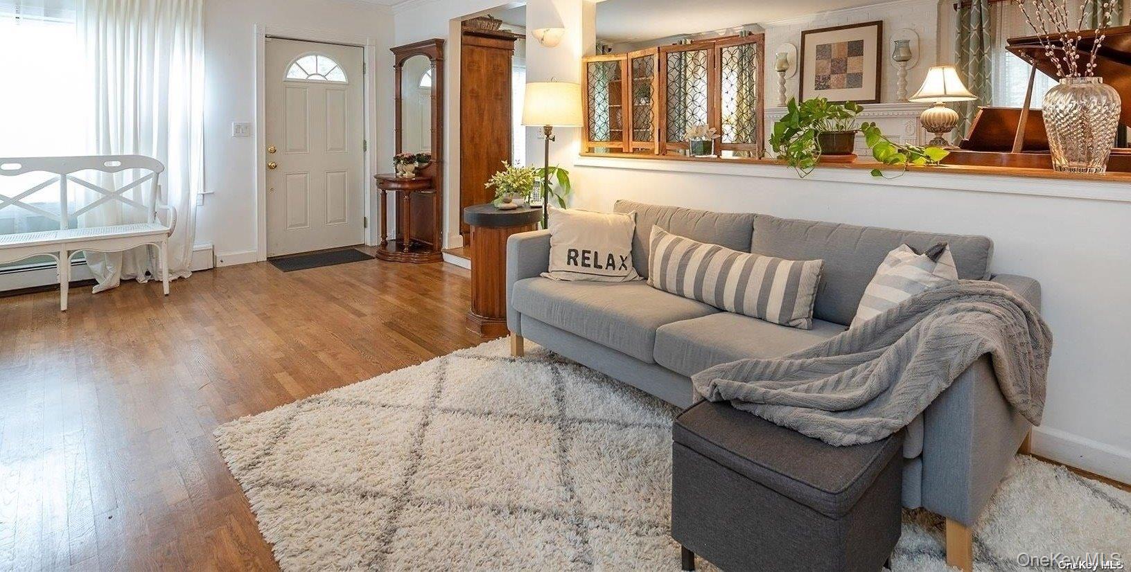 #3 photo, 1 Motts Lane, Glenwood Landing , NY 11547