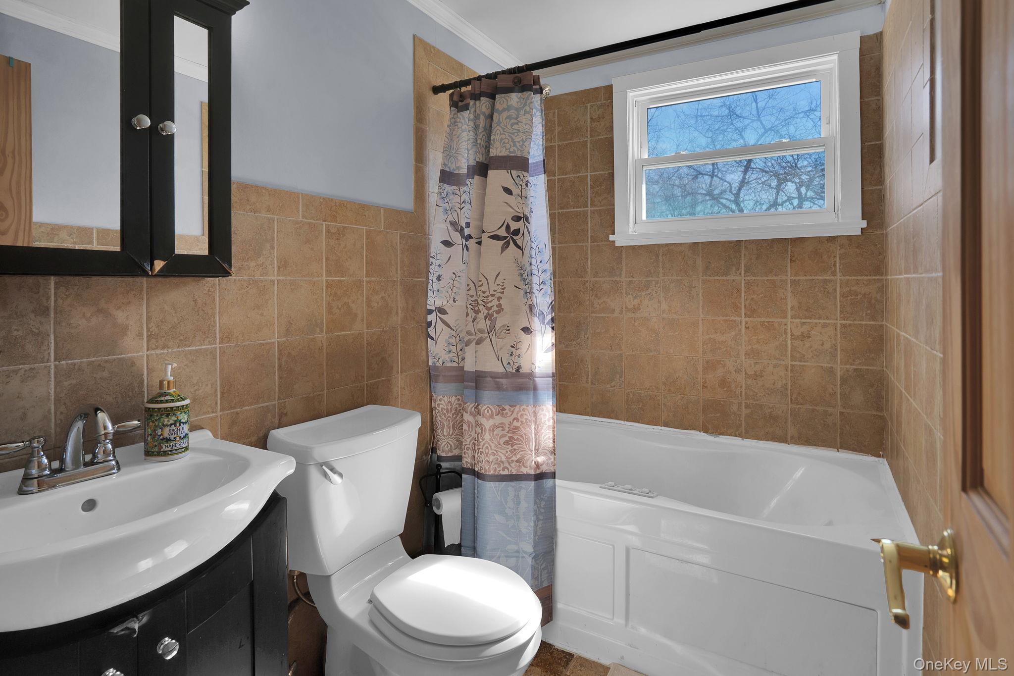 #16 photo, 8 Beverly Lane, East Moriches , NY 11940