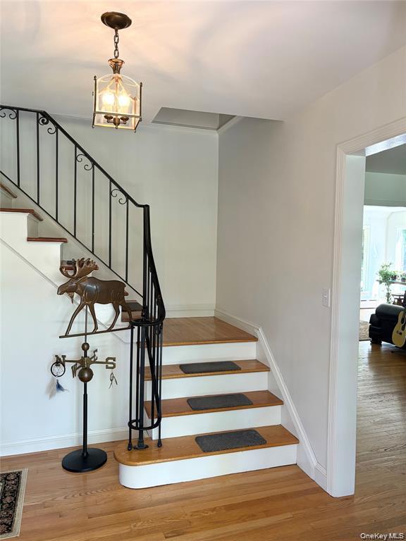 #7 photo, 10 LINDA Drive, Montebello , NY 10901