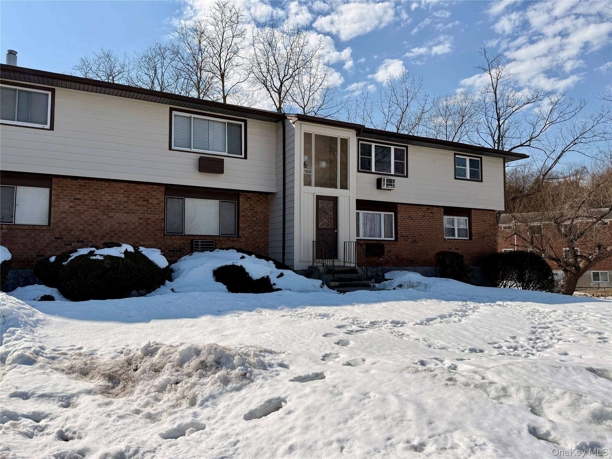 #3 photo, 606 Parr Meadow Drive, Newburgh , NY 12550