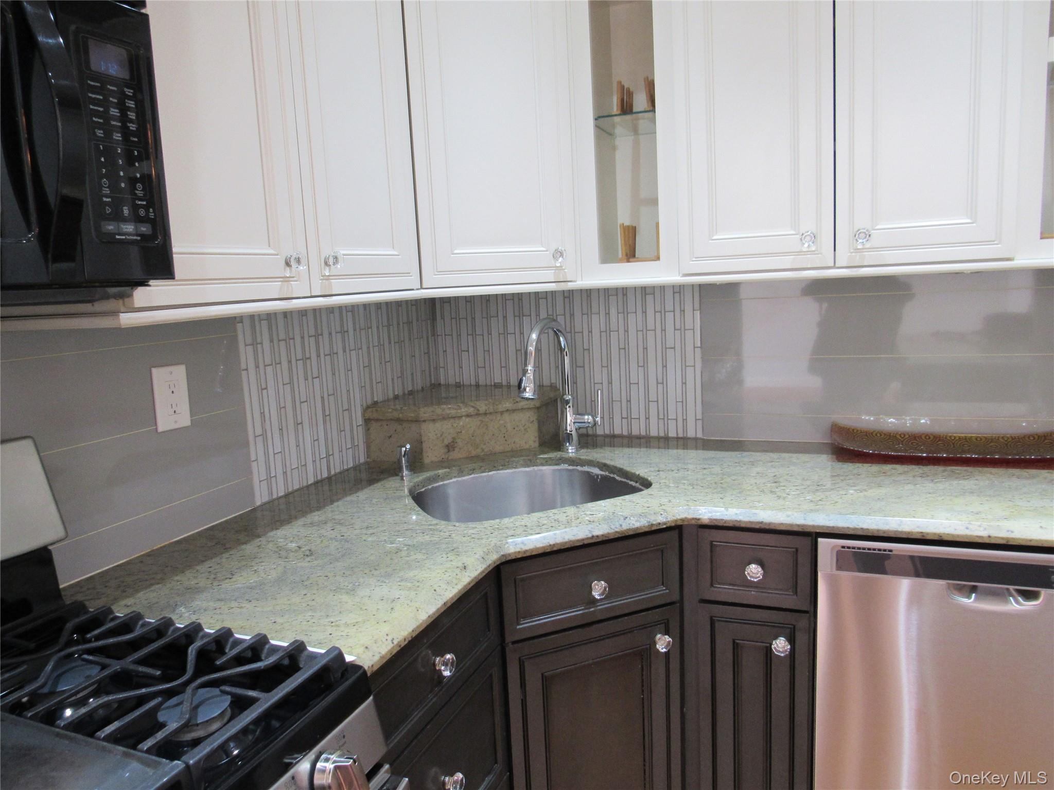 #6 photo, 302 Town Hill Road, Nanuet , NY 10954