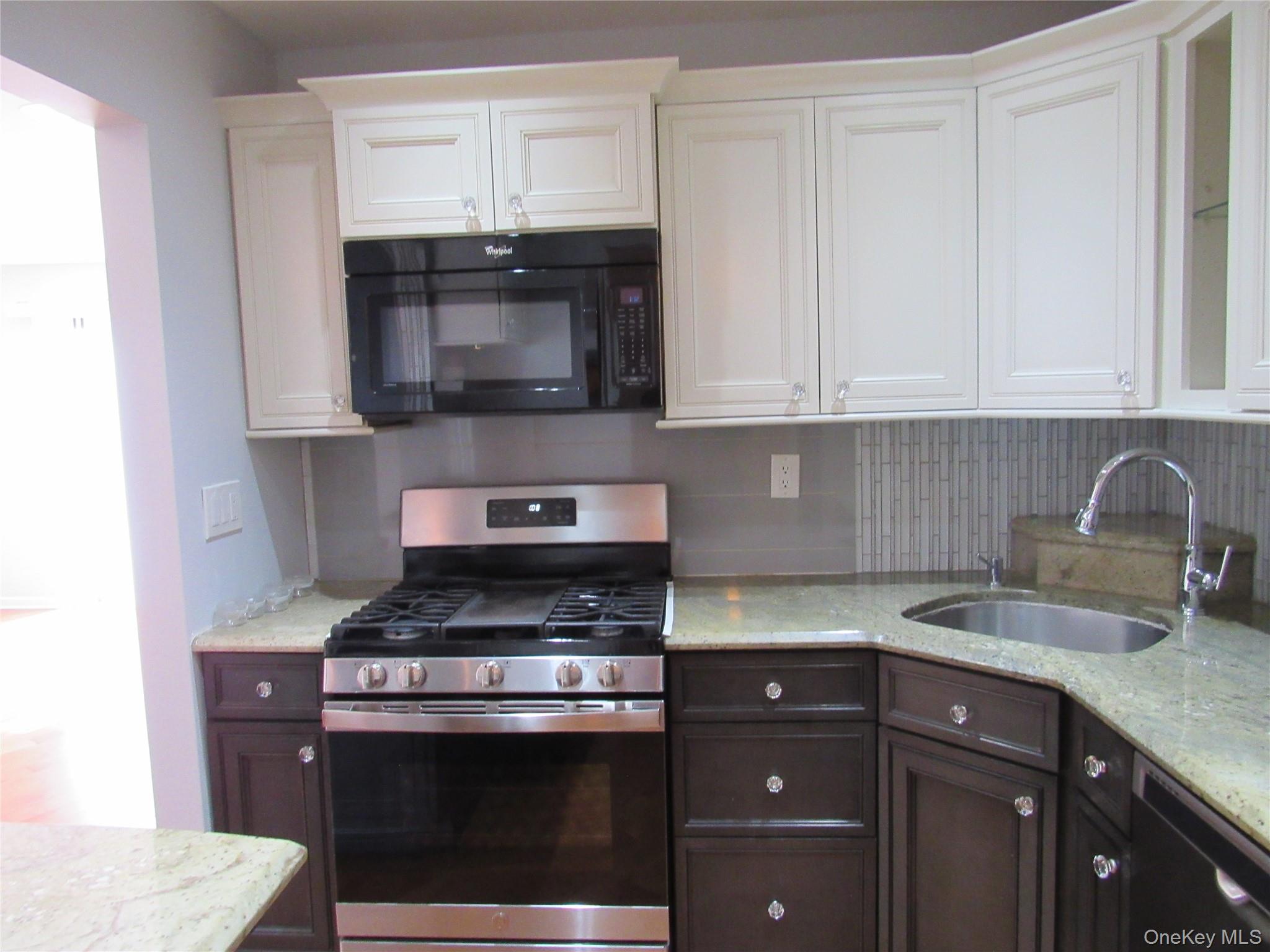 #7 photo, 302 Town Hill Road, Nanuet , NY 10954