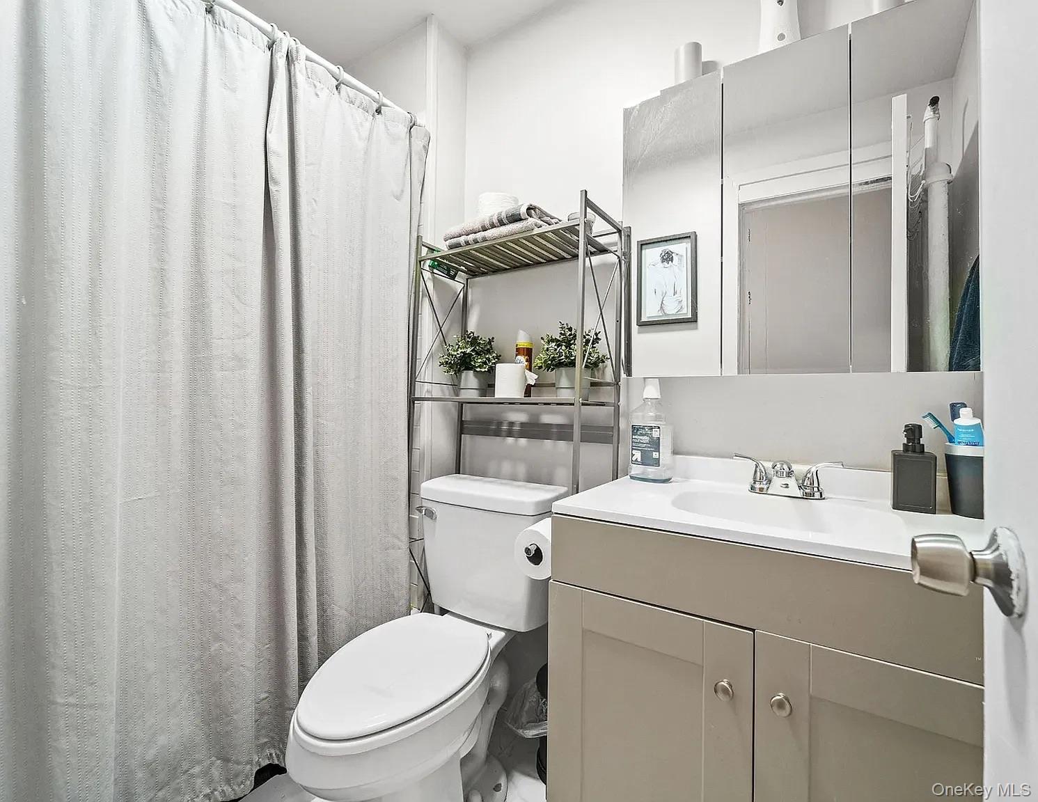 #13 photo, 7612 5th Avenue, Бруклин ‖ Brooklyn , NY 11209