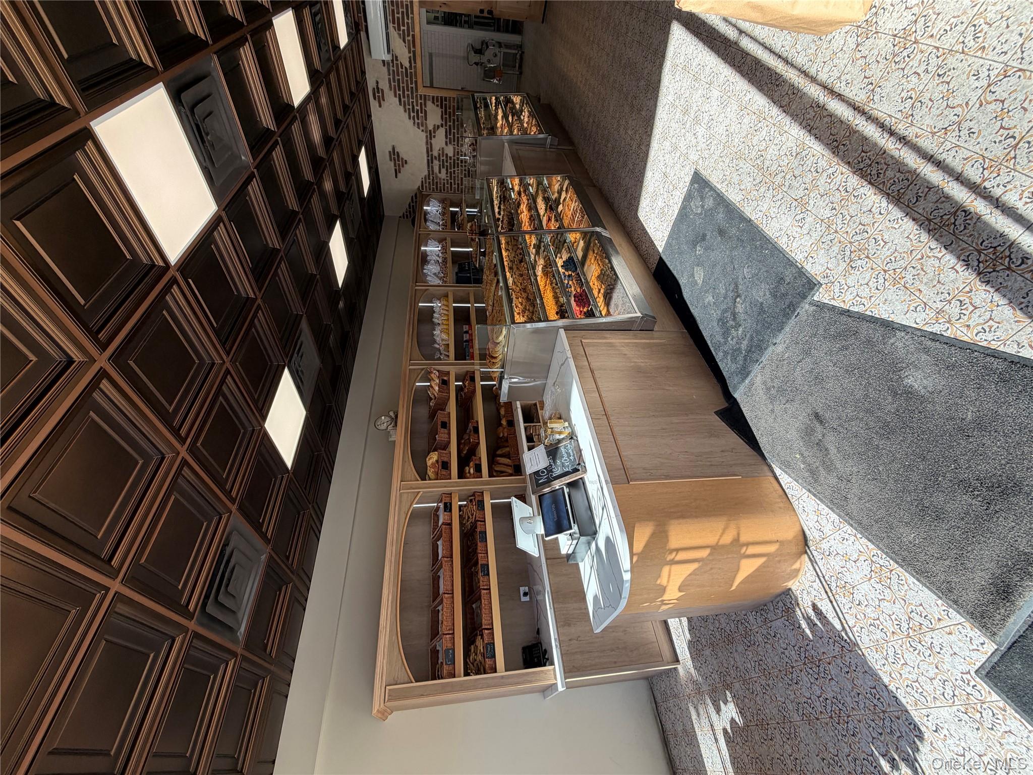 #5 photo, 7612 5th Avenue, Бруклин ‖ Brooklyn , NY 11209