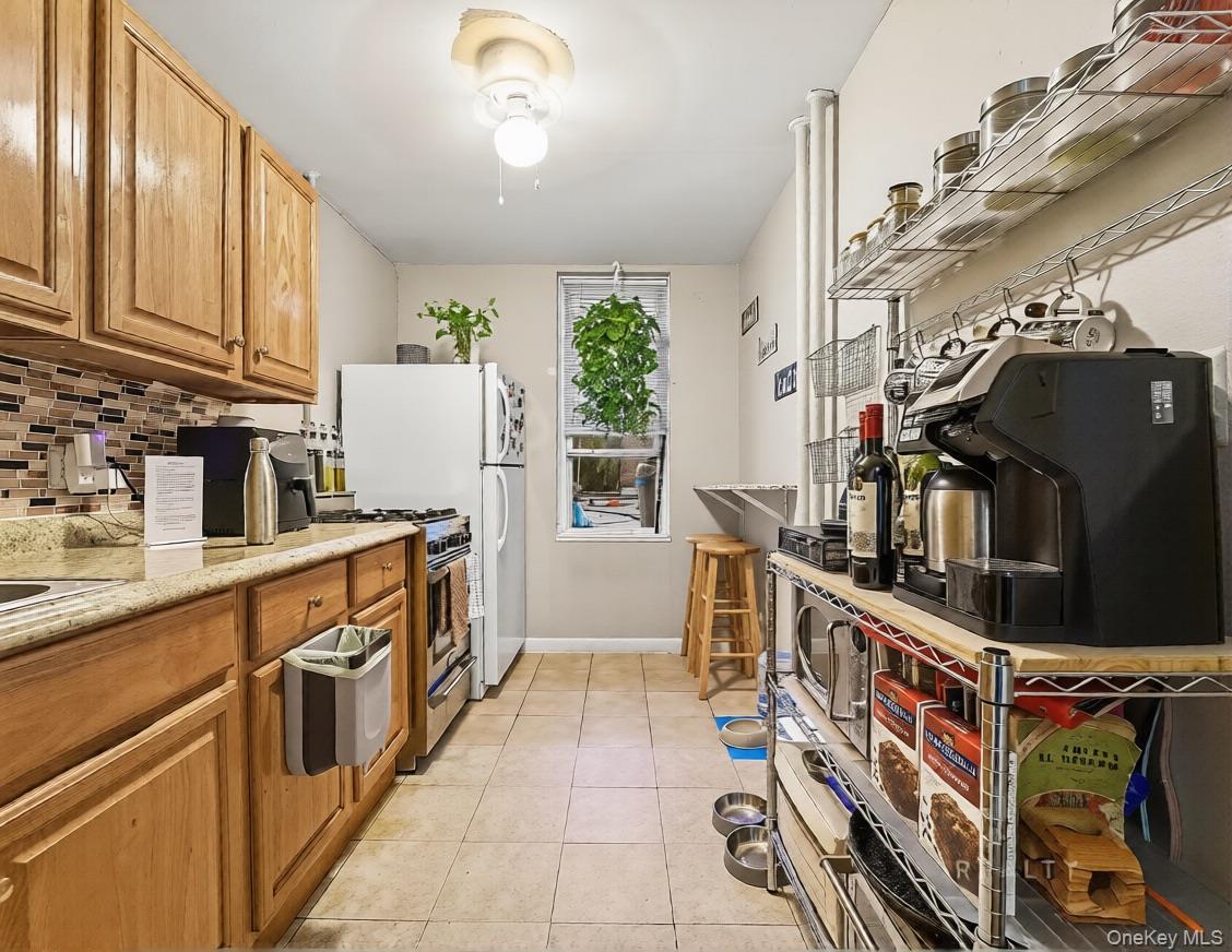 #7 photo, 7612 5th Avenue, Бруклин ‖ Brooklyn , NY 11209