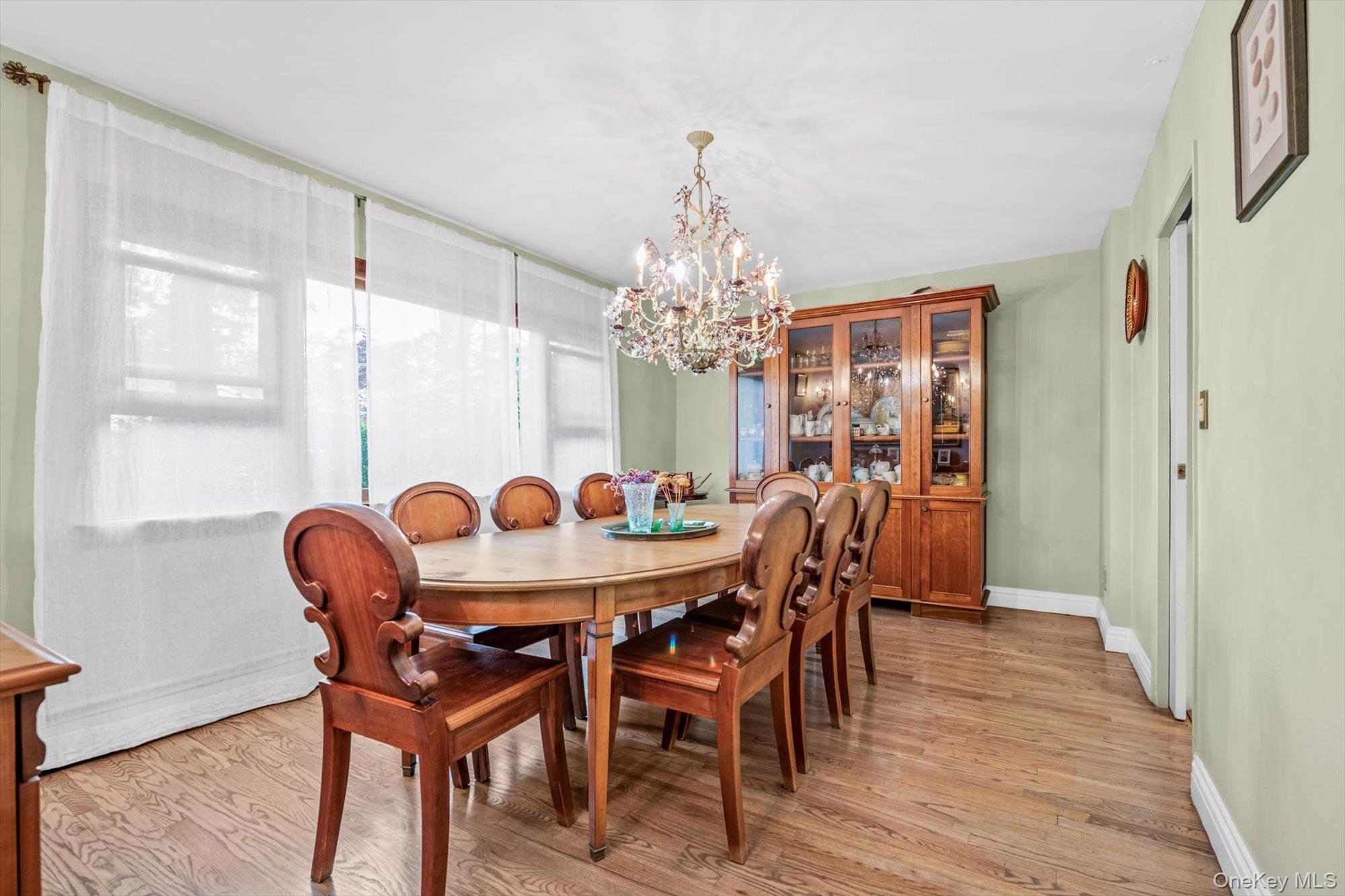 #4 photo, 740 Kearny Drive, מחוז נסאו North Woodmere , NY 11581