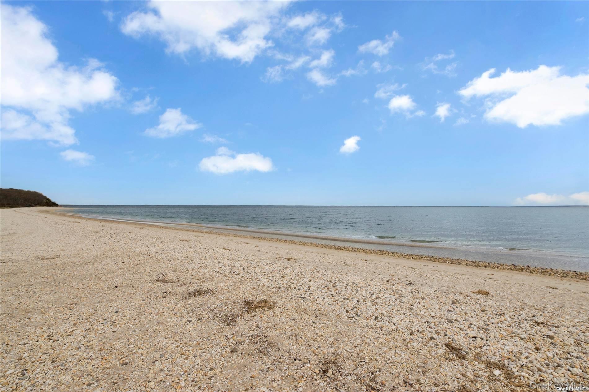 #15 photo, 28 The Trail, Hampton Bays , NY 11946