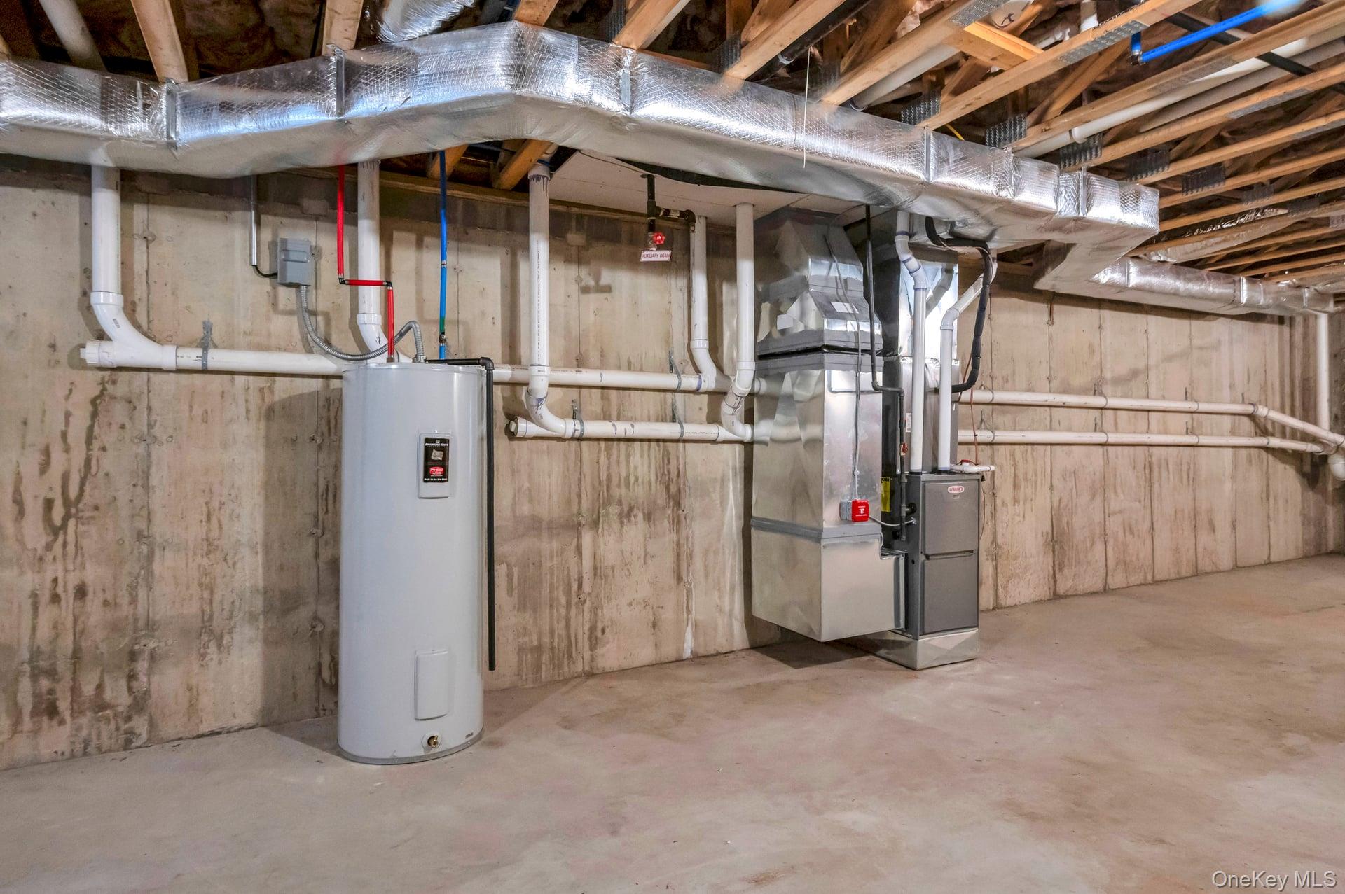 #16 photo, 115 Weatherby Lane, Central Islip , NY 11722