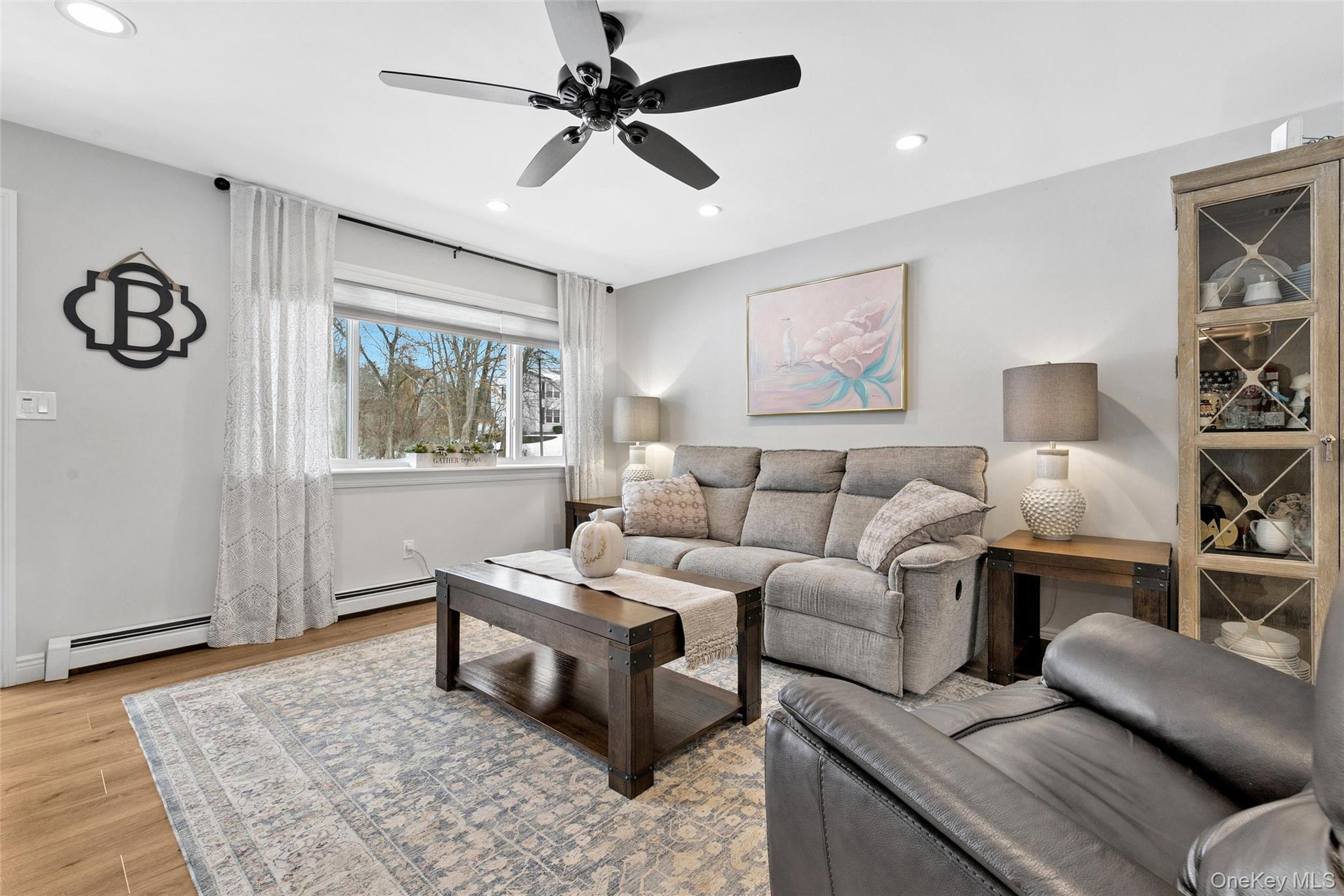 #4 photo, 8 Vega Drive, Shoreham , NY 11786