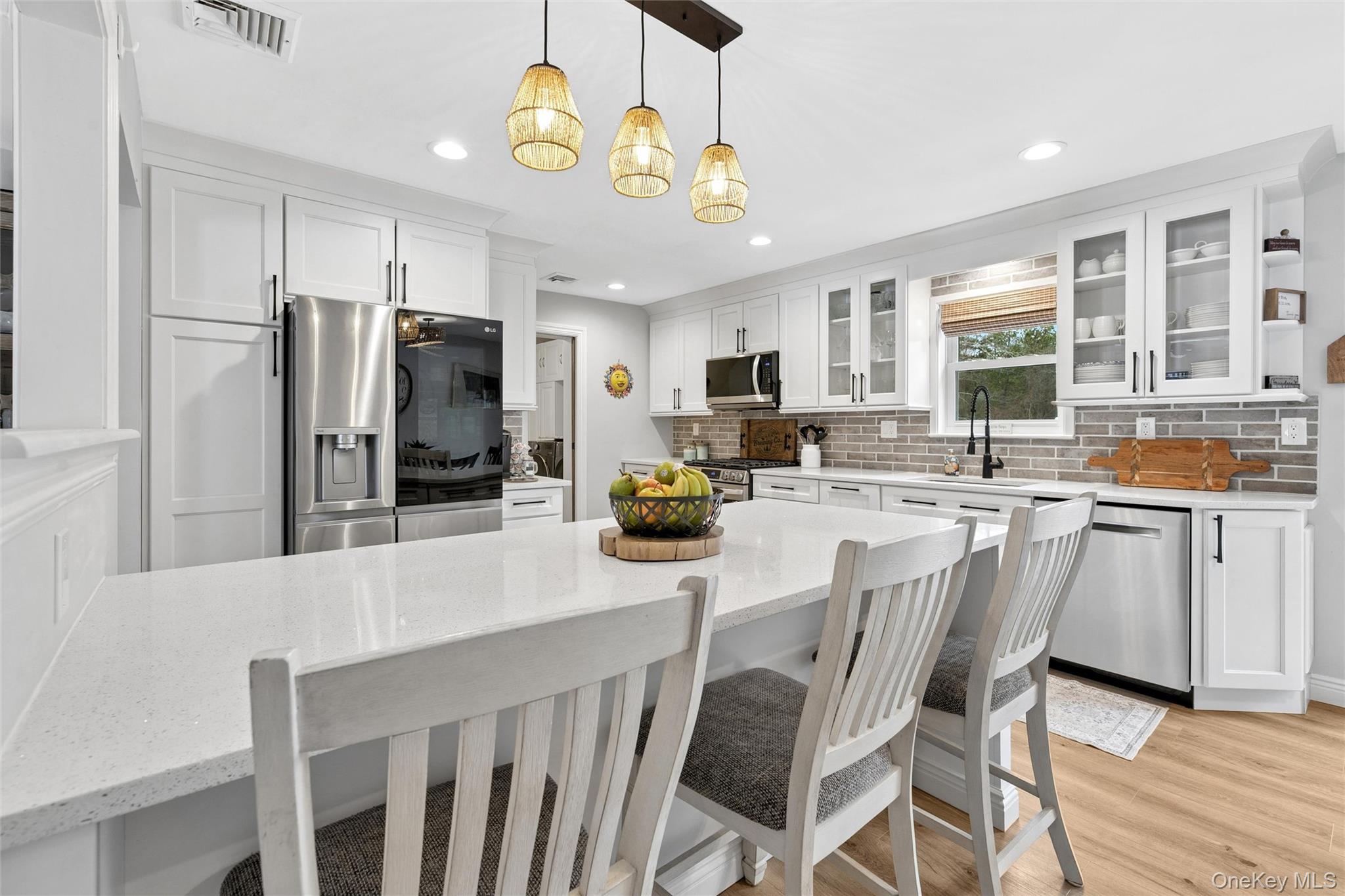 #6 photo, 8 Vega Drive, Shoreham , NY 11786