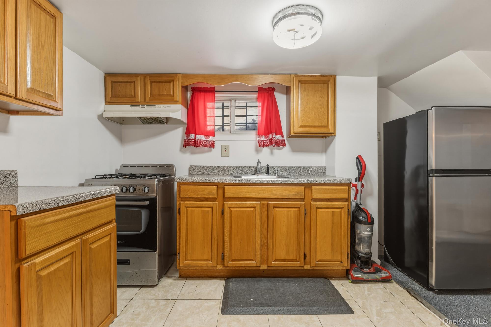 #16 photo, 18811 Dormans Road, Saint Albans , NY 11412