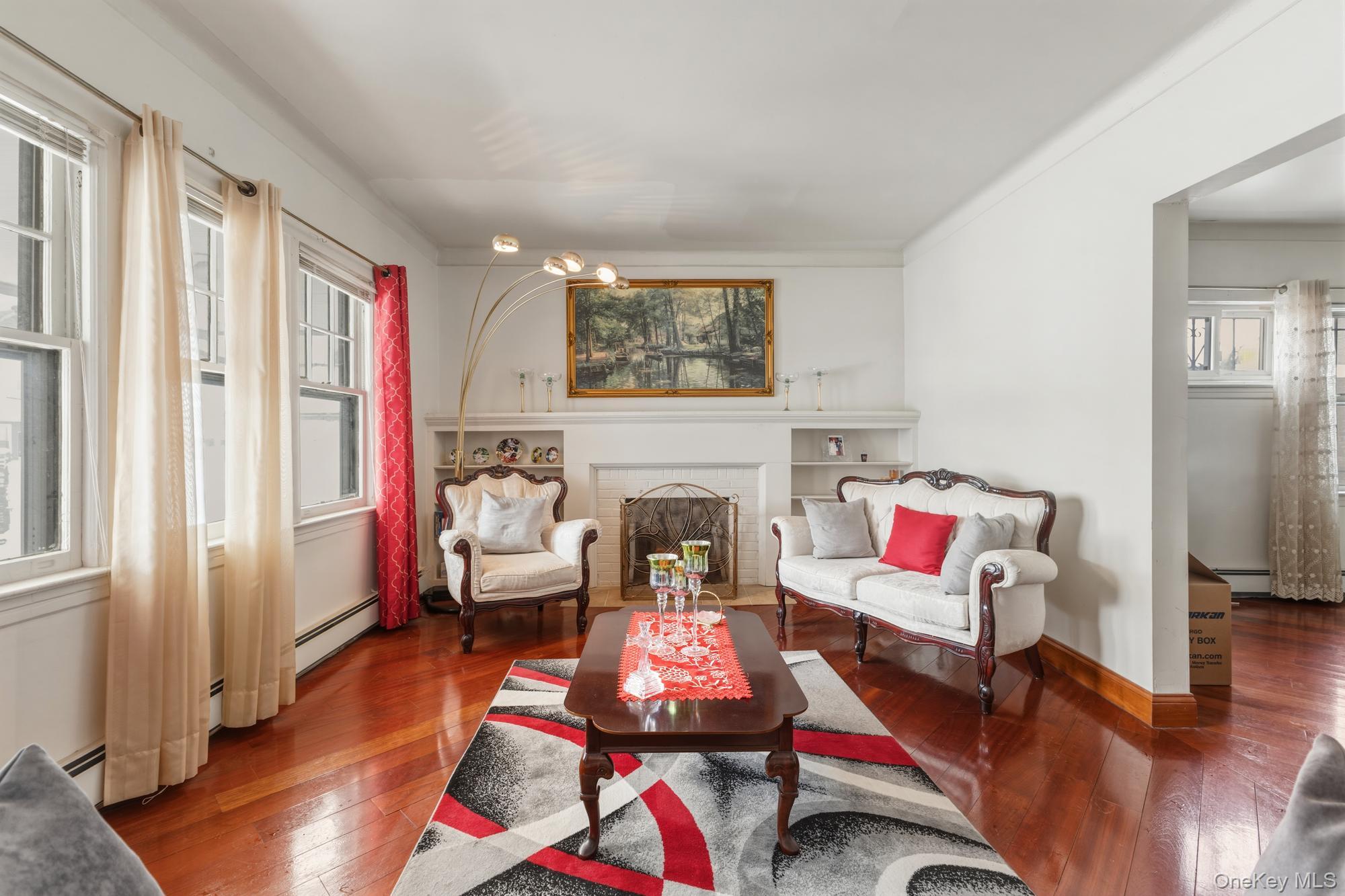 #2 photo, 18811 Dormans Road, Saint Albans , NY 11412