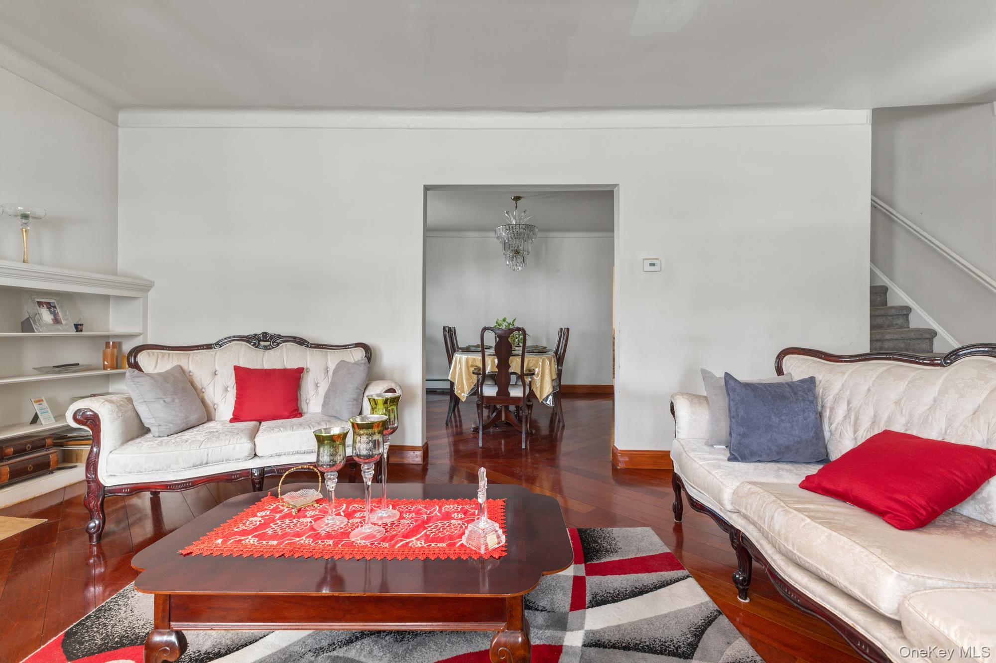 #4 photo, 18811 Dormans Road, Saint Albans , NY 11412