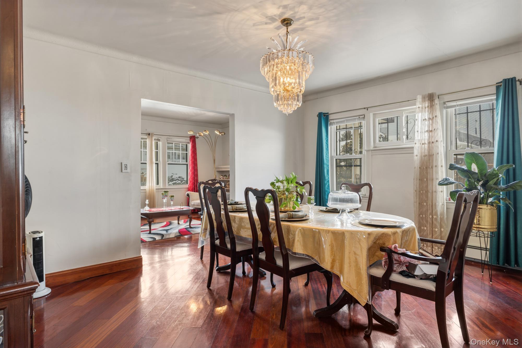 #7 photo, 18811 Dormans Road, Saint Albans , NY 11412