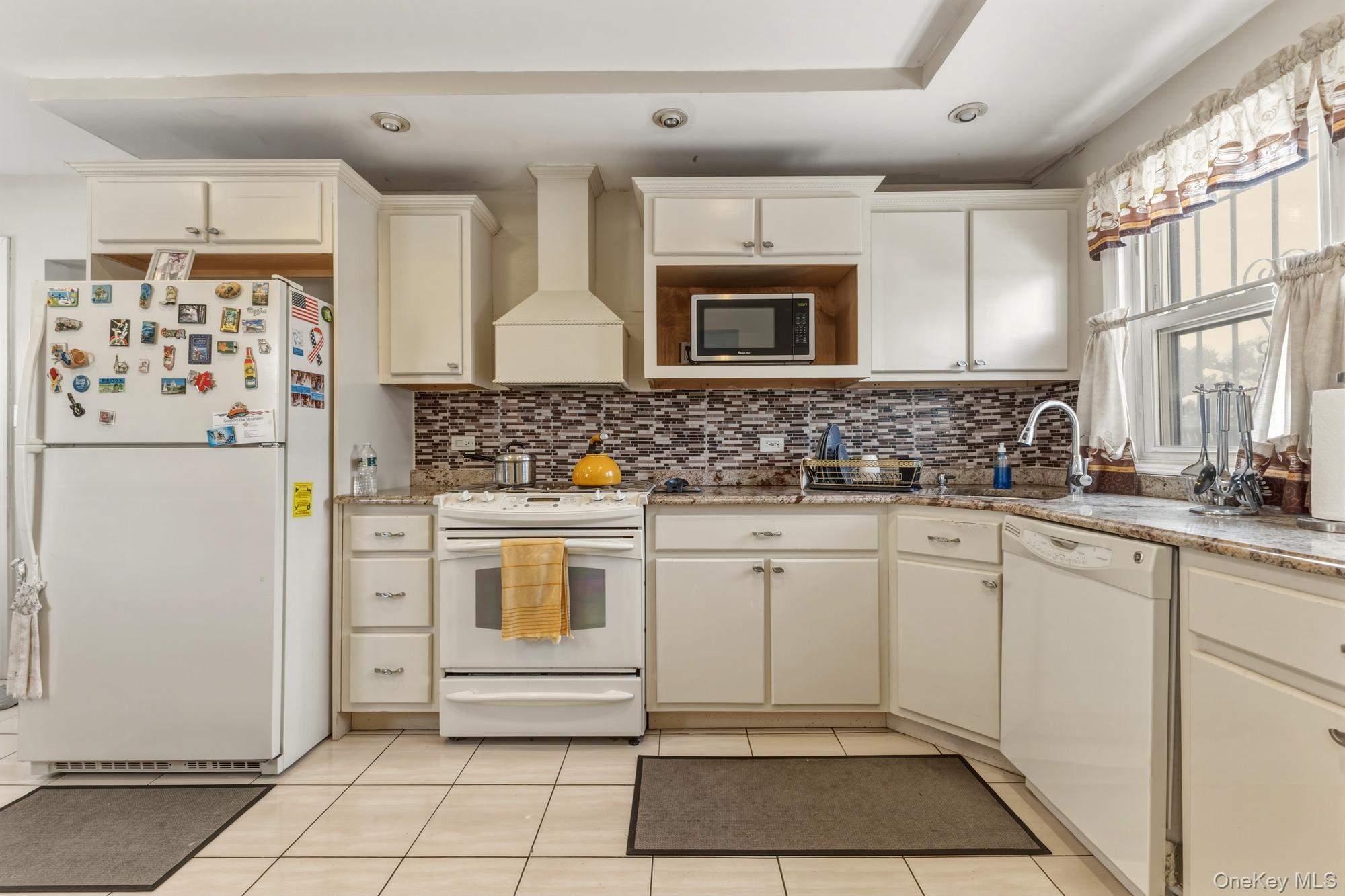 #8 photo, 18811 Dormans Road, Saint Albans , NY 11412