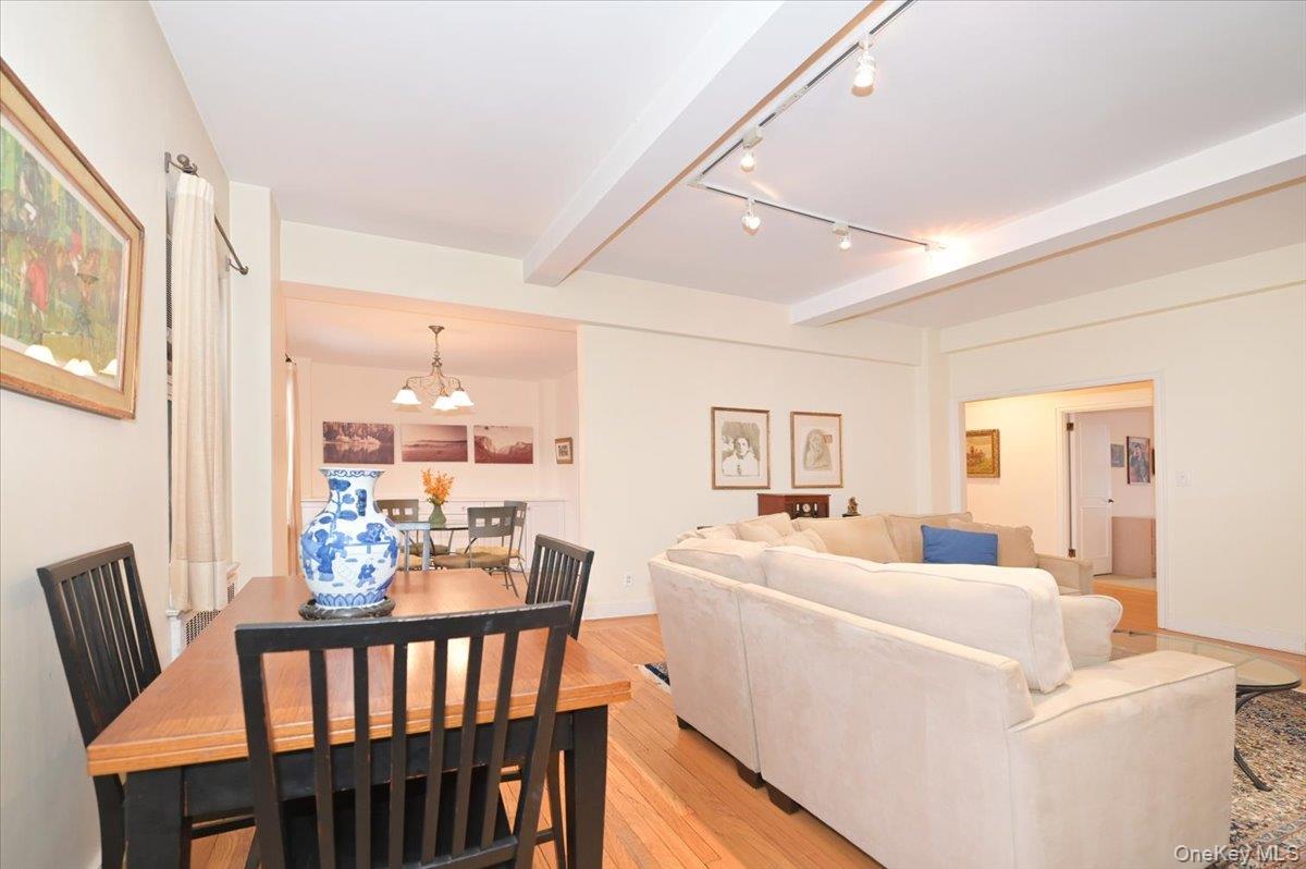 #13 photo, 160 MIDDLE NECK RD, Great Neck , NY 11021