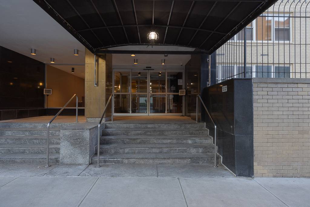 #12 photo, 305  E 24th Street, #19D, Kips Bay , NY 10010