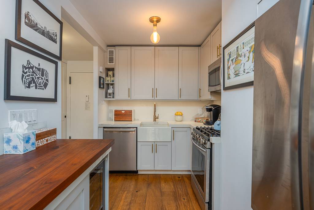 #4 photo, 305  E 24th Street, #19D, Kips Bay , NY 10010