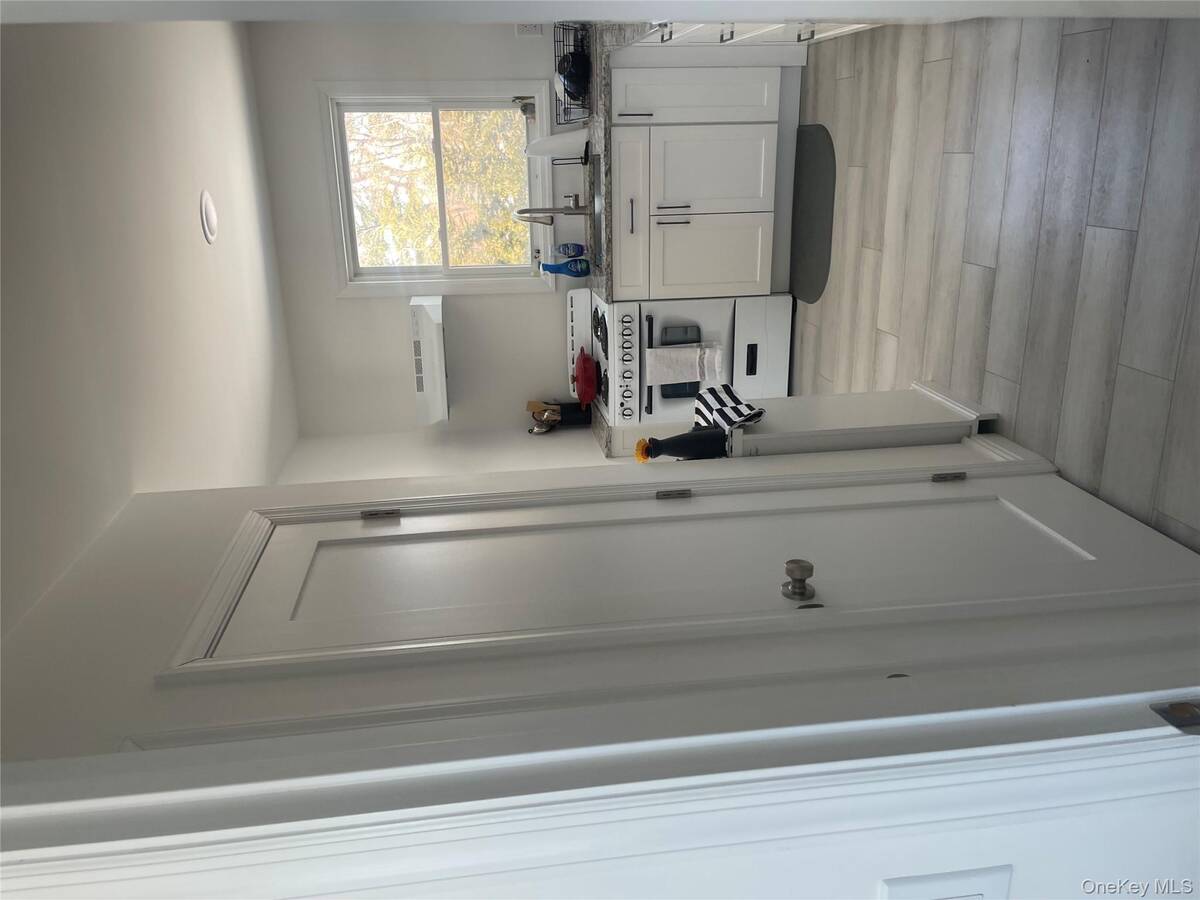 #4 photo, 7 Anawanda Road, North Babylon , NY 11703