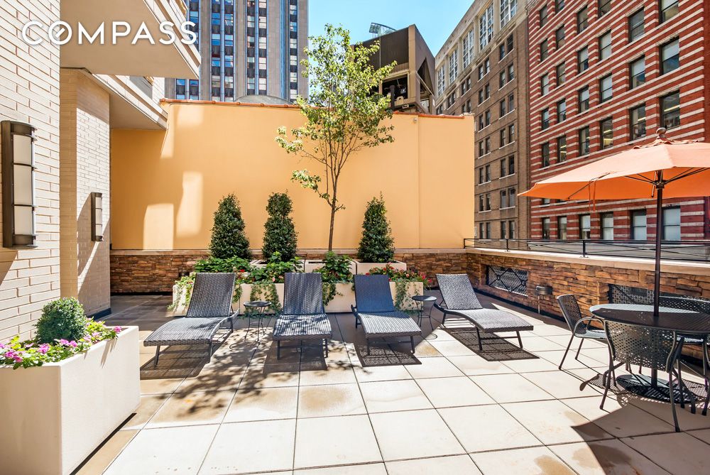 #16 photo, New York City, Midtown , NY 10001