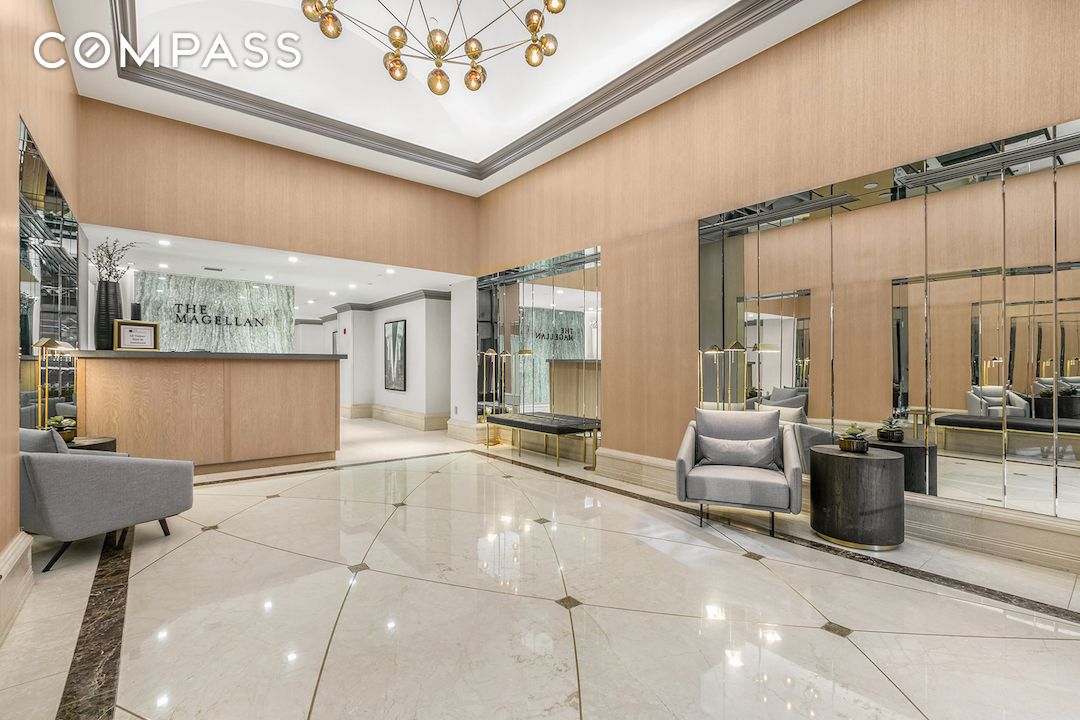 #21 photo, New York City, Midtown , NY 10001