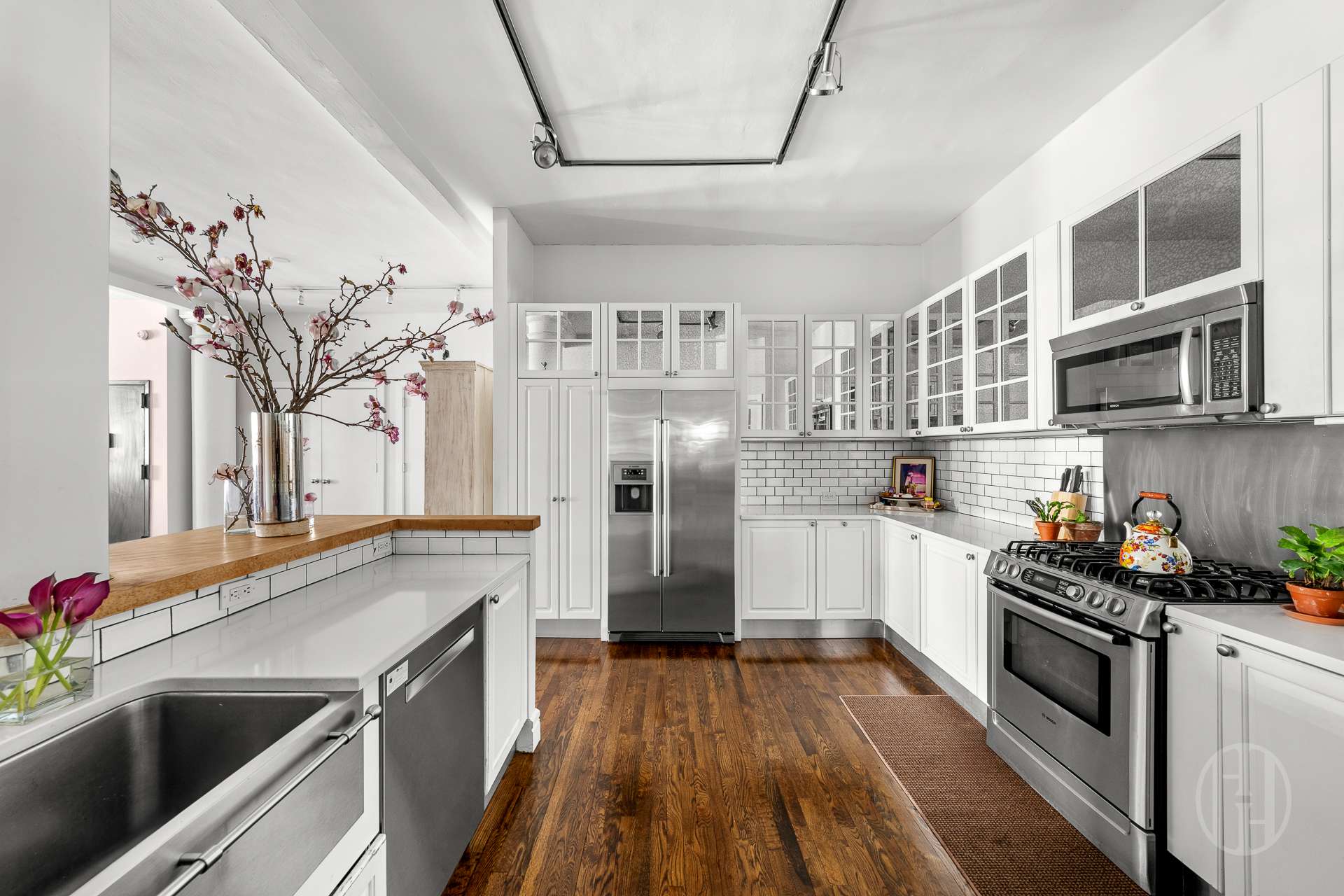 #13 photo, 116 W 14th Street, ম্যানহাটন Greenwich Village , NY 10011