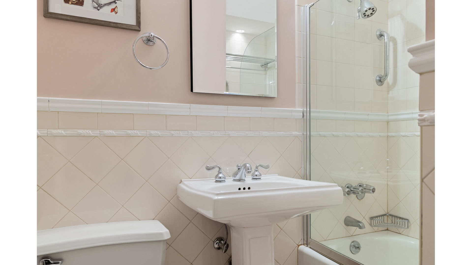 #17 photo, 235 E 49TH Street, Манхэттен ‖ Turtle Bay , NY 10017