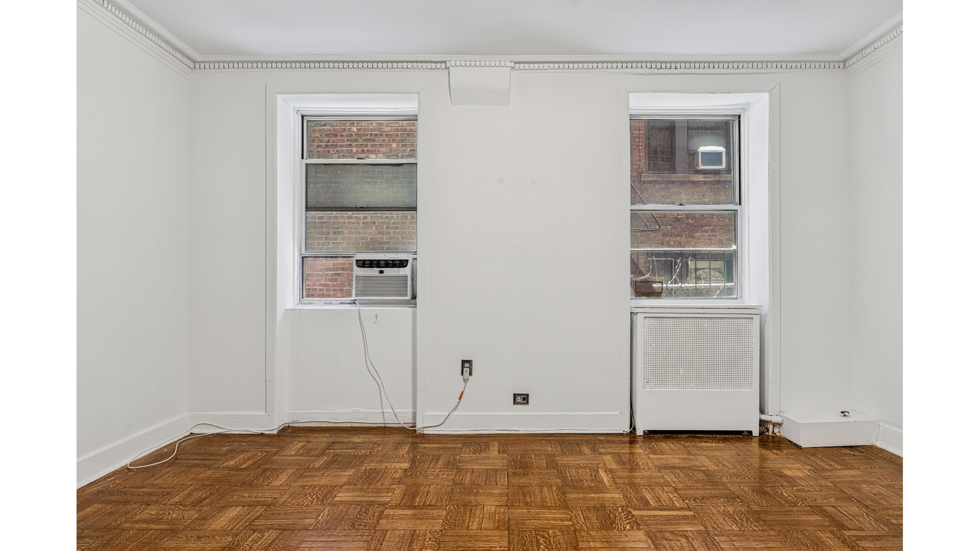 #4 photo, 440 RIVERSIDE Drive, 맨해튼 Morningside Heights , NY 10027