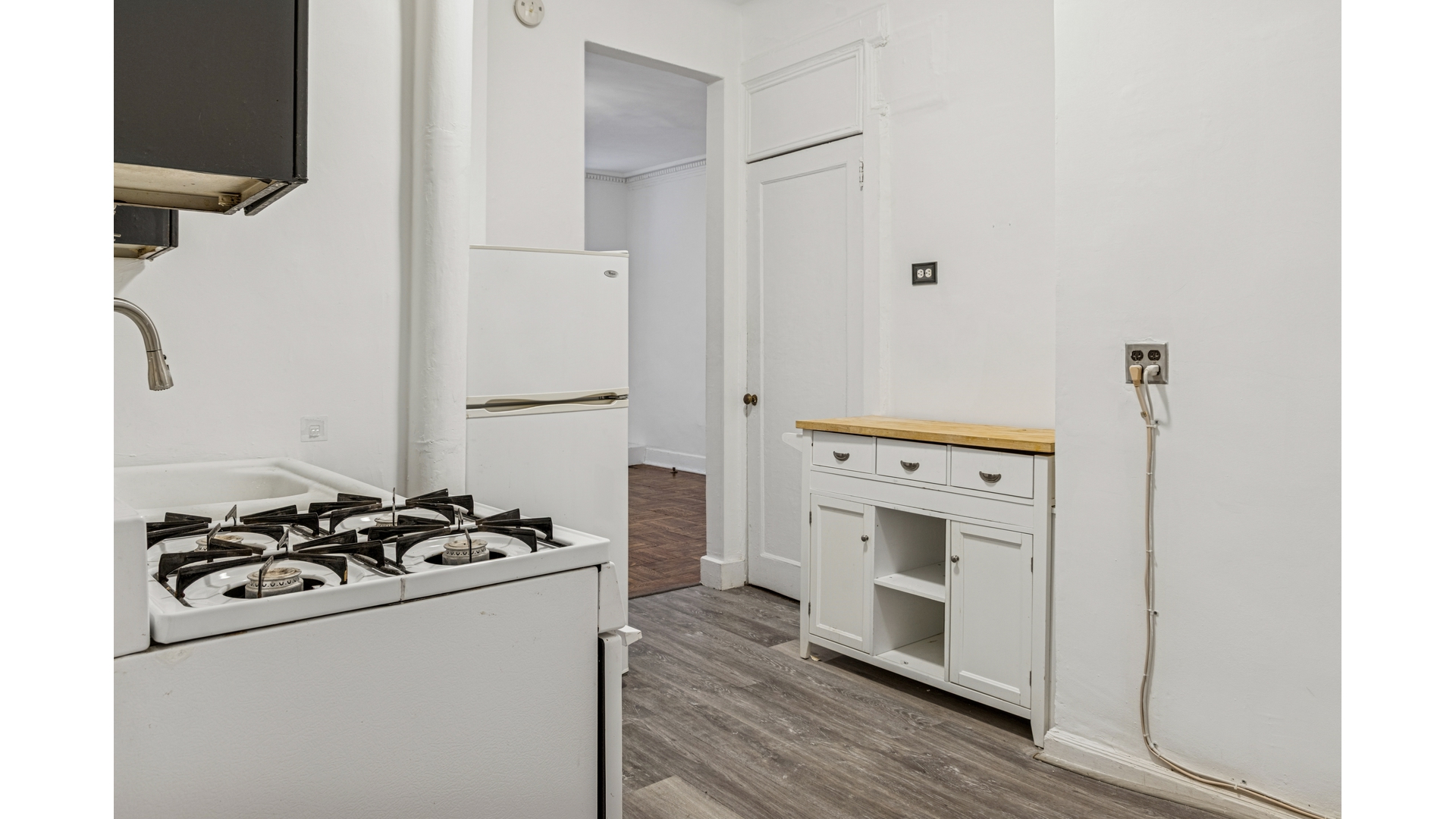 #7 photo, 440 RIVERSIDE Drive, 맨해튼 Morningside Heights , NY 10027