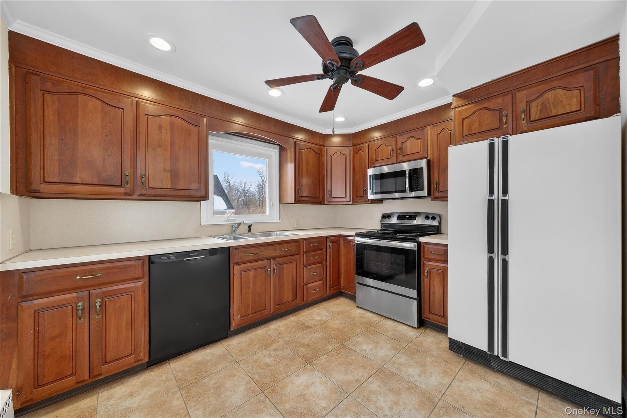 #12 photo, 31 Oneonta Road, Carmel , NY 10512