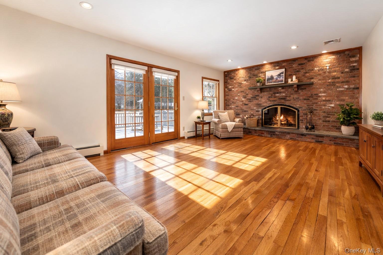 #12 photo, 3 Danielle Court, Montebello , NY 10901